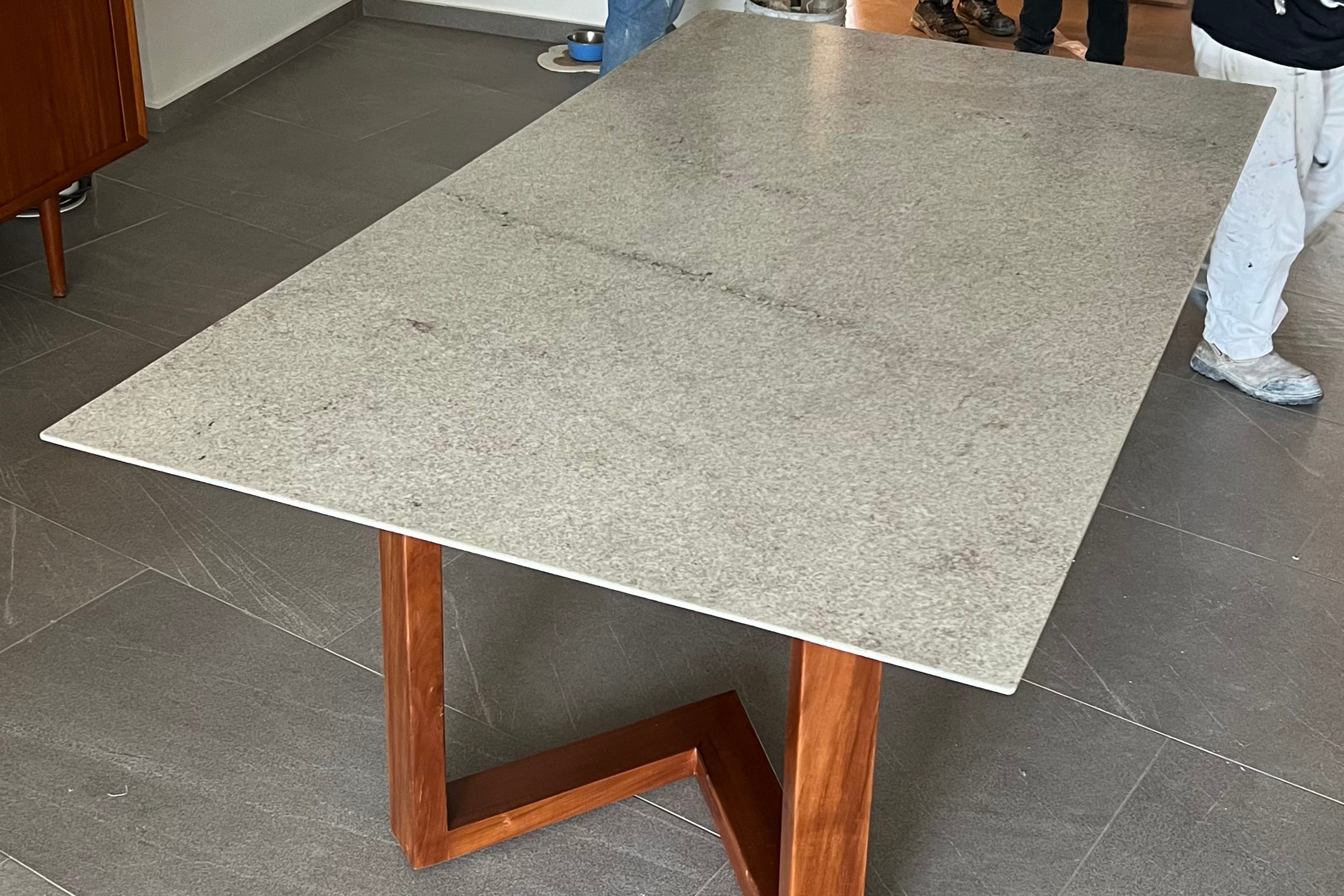 Comedor Rectangular 2 M x 1.10 M | Granito Blanco Itaunas Leather (Sólo Disponible en Mérida, Yucatán📍)