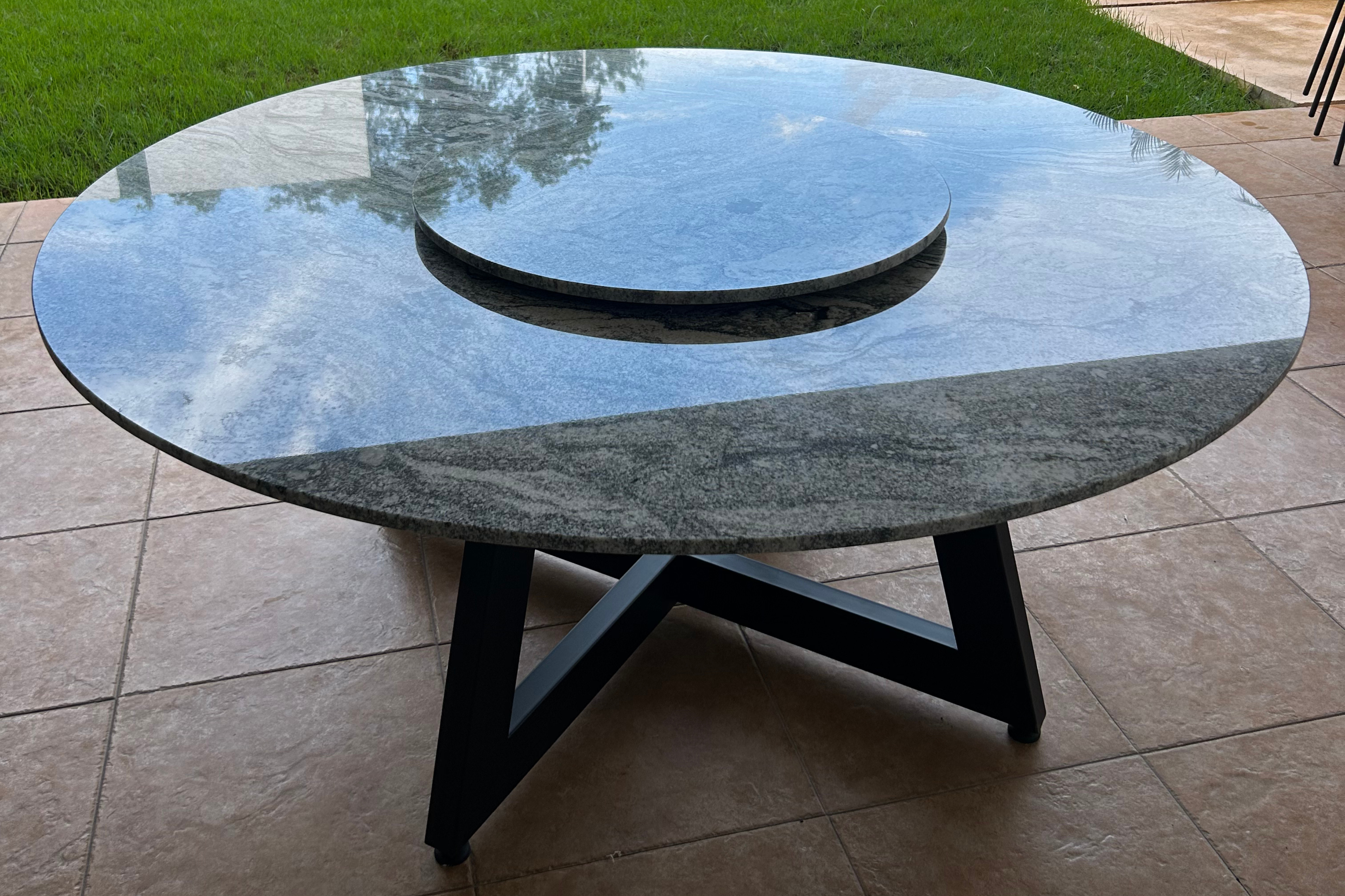 Comedor Circular 1.80 M de Diámetro Con Lazy Susan de 80 CM de Diámetro | Granito Viscont White Pulido y Brillado (Sólo Disponible en Mérida, Yucatán📍)