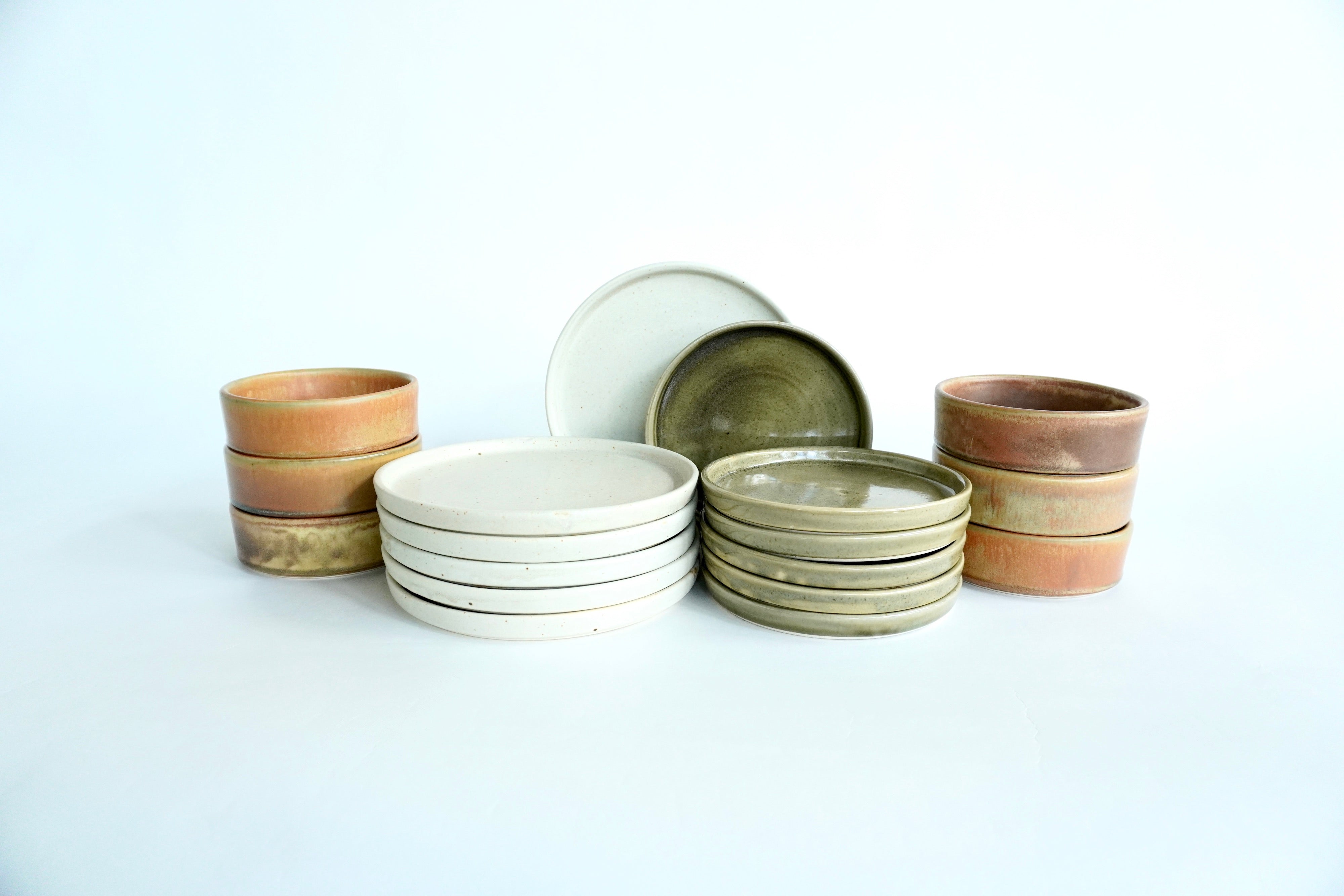 Arena blanca, Caoba liso & Terracota | Set de vajilla básica línea rústica para 6 personas