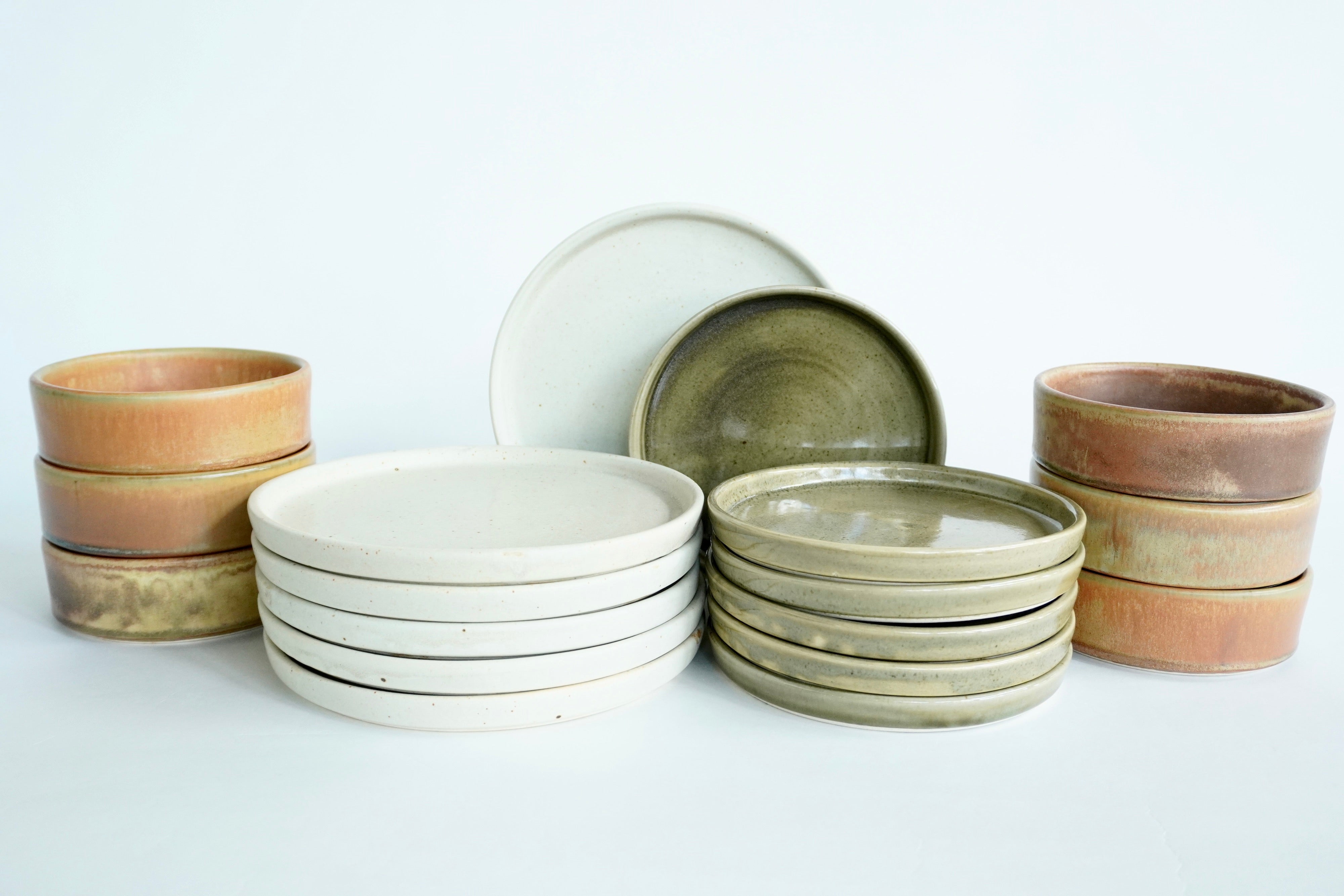 Arena blanca, Caoba liso & Terracota | Set de vajilla básica línea rústica para 6 personas