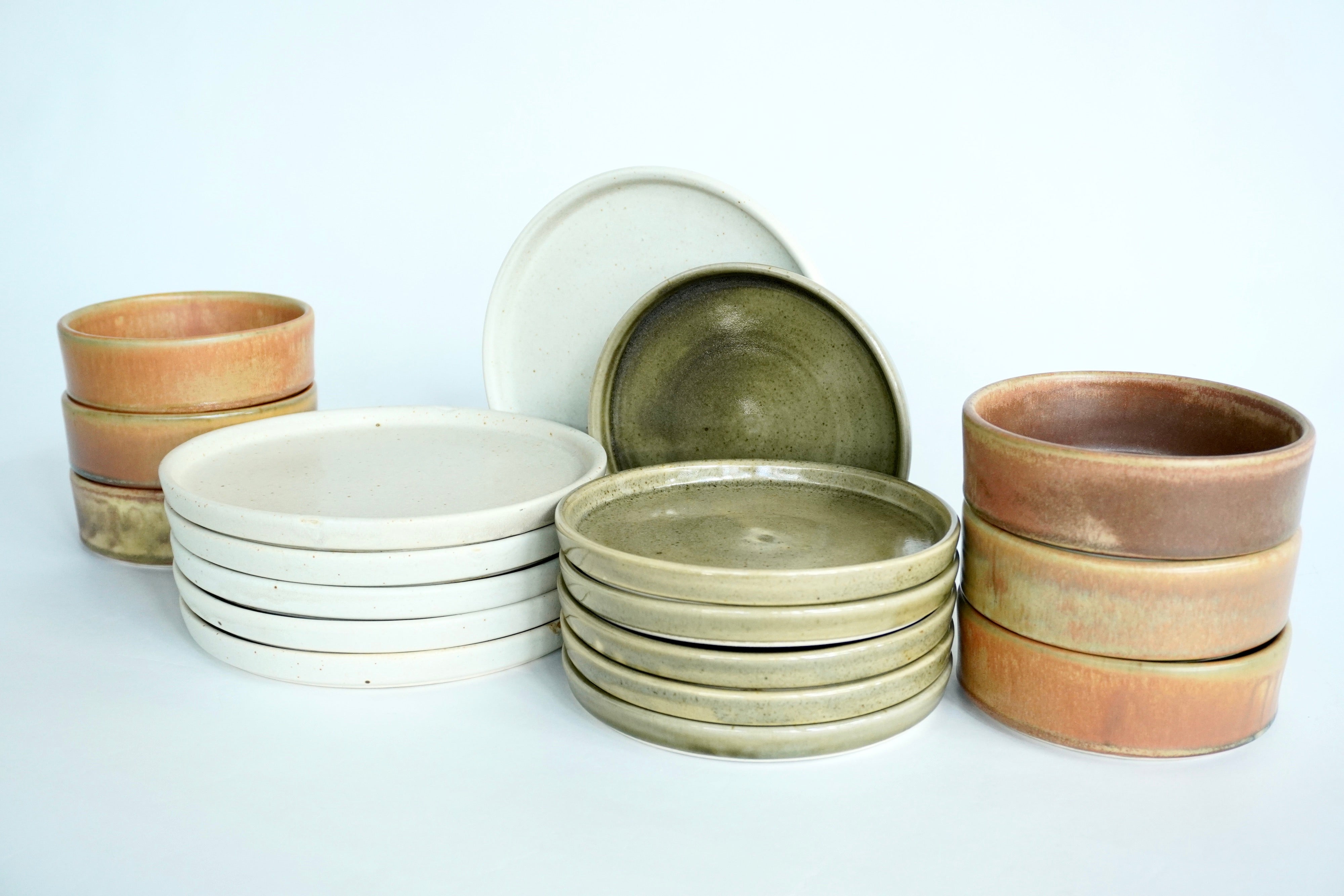 Arena blanca, Caoba liso & Terracota | Set de vajilla básica línea rústica para 6 personas