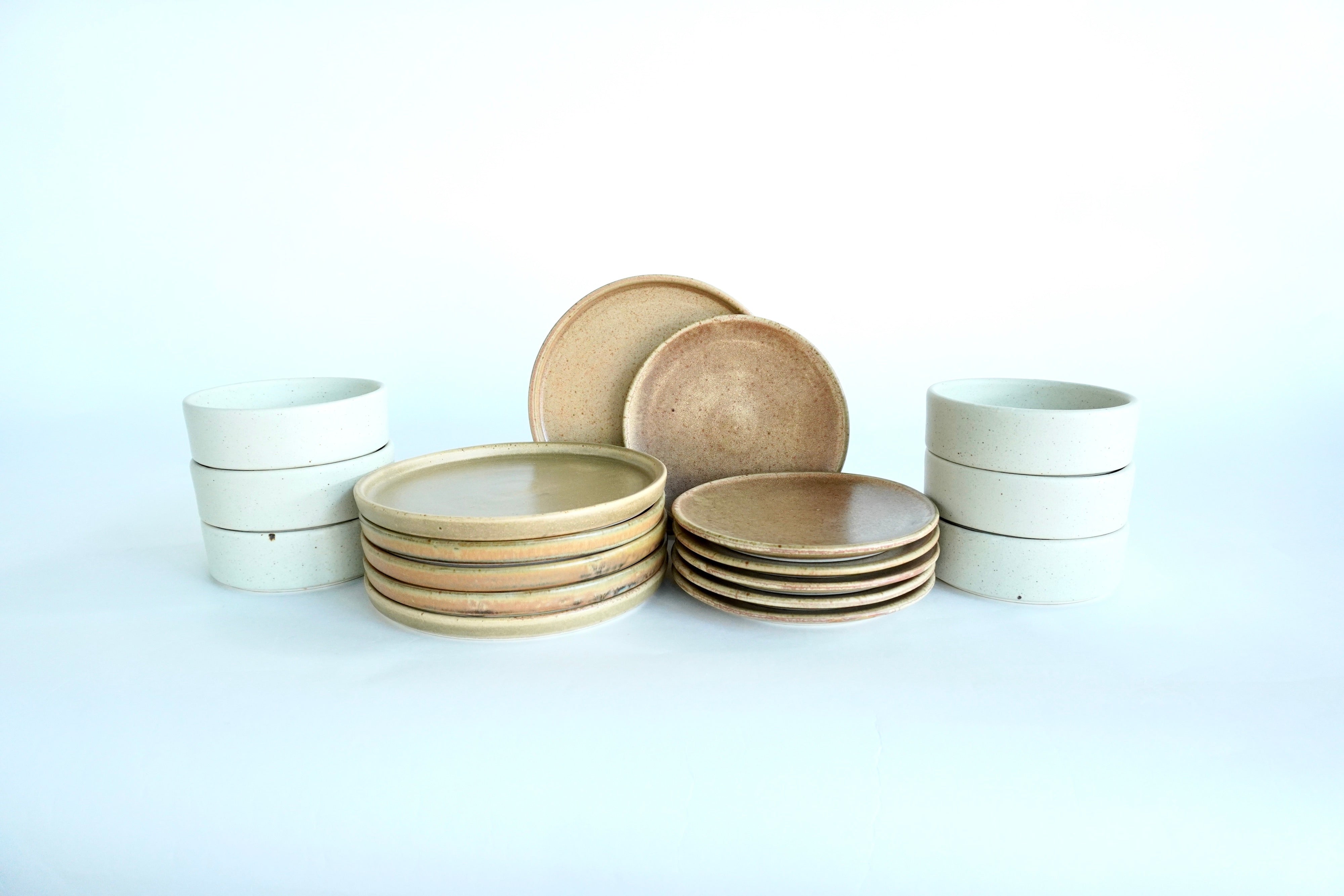 Mixta Terracota & Arena blanca | Set de vajilla básica línea rústica para 6 personas (con platos postre planos)