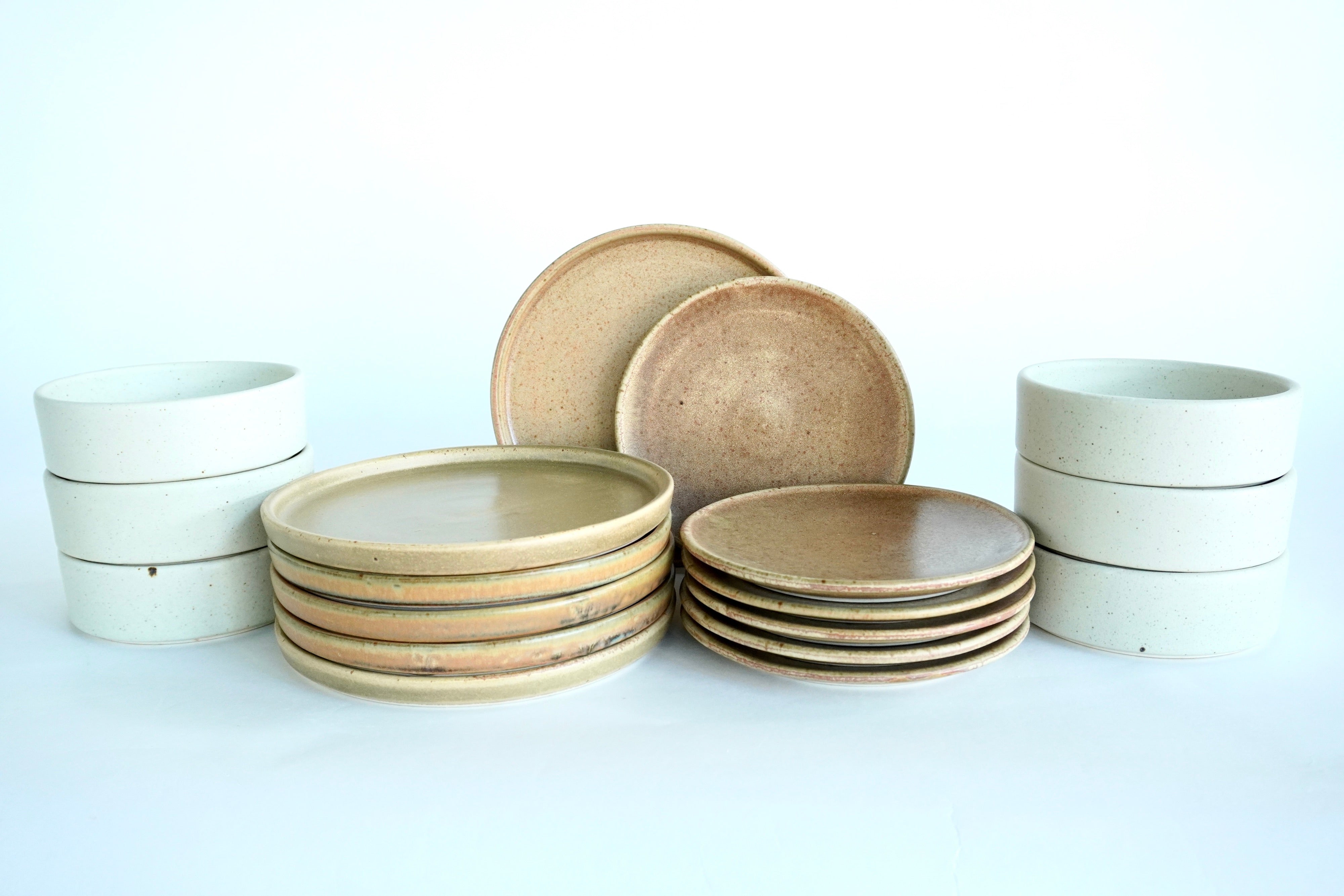 Mixta Terracota & Arena blanca | Set de vajilla básica línea rústica para 6 personas (con platos postre planos)