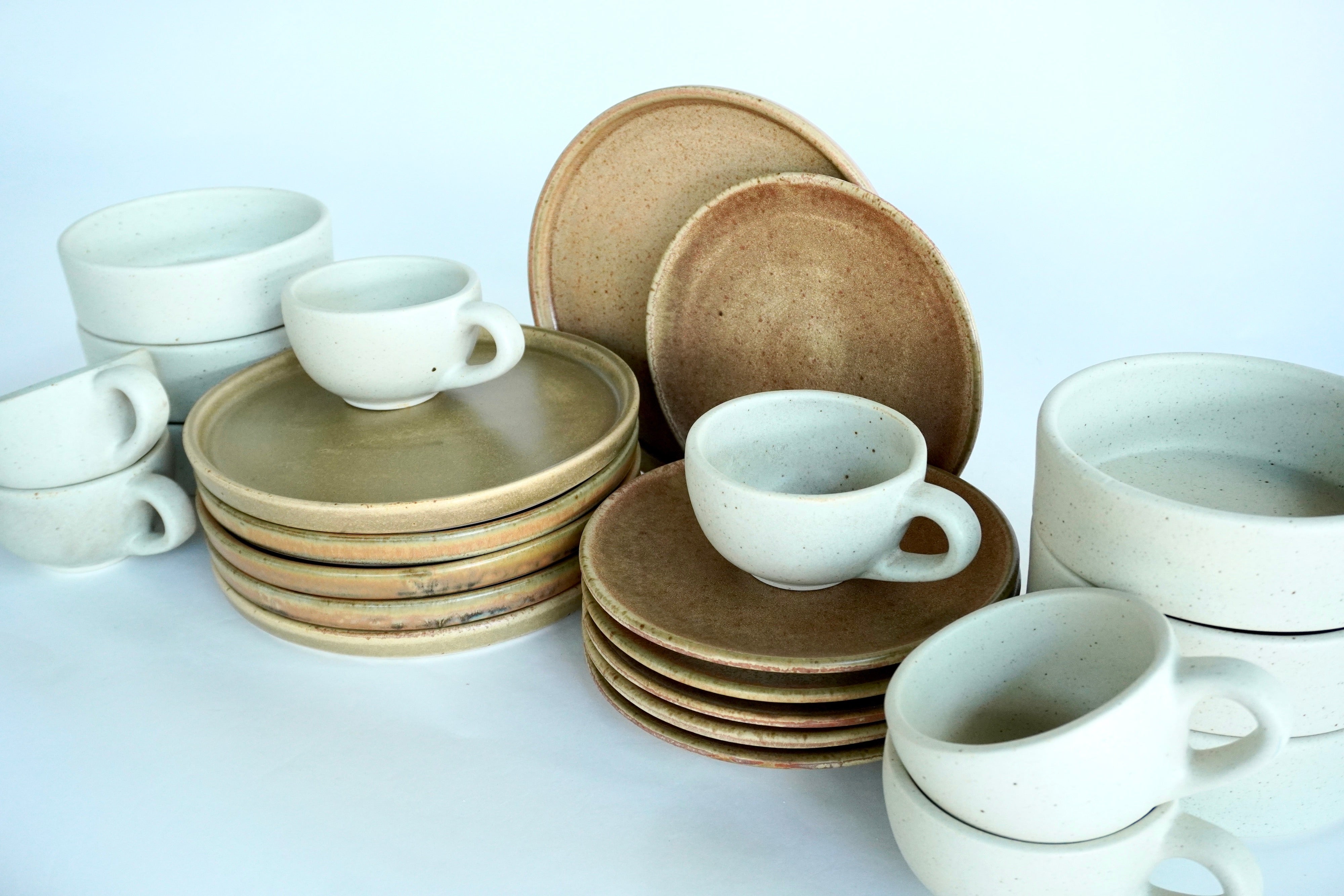 Mixta Terracota & Arena blanca | Set de vajilla línea rústica para 6 personas (con platos postre planos)