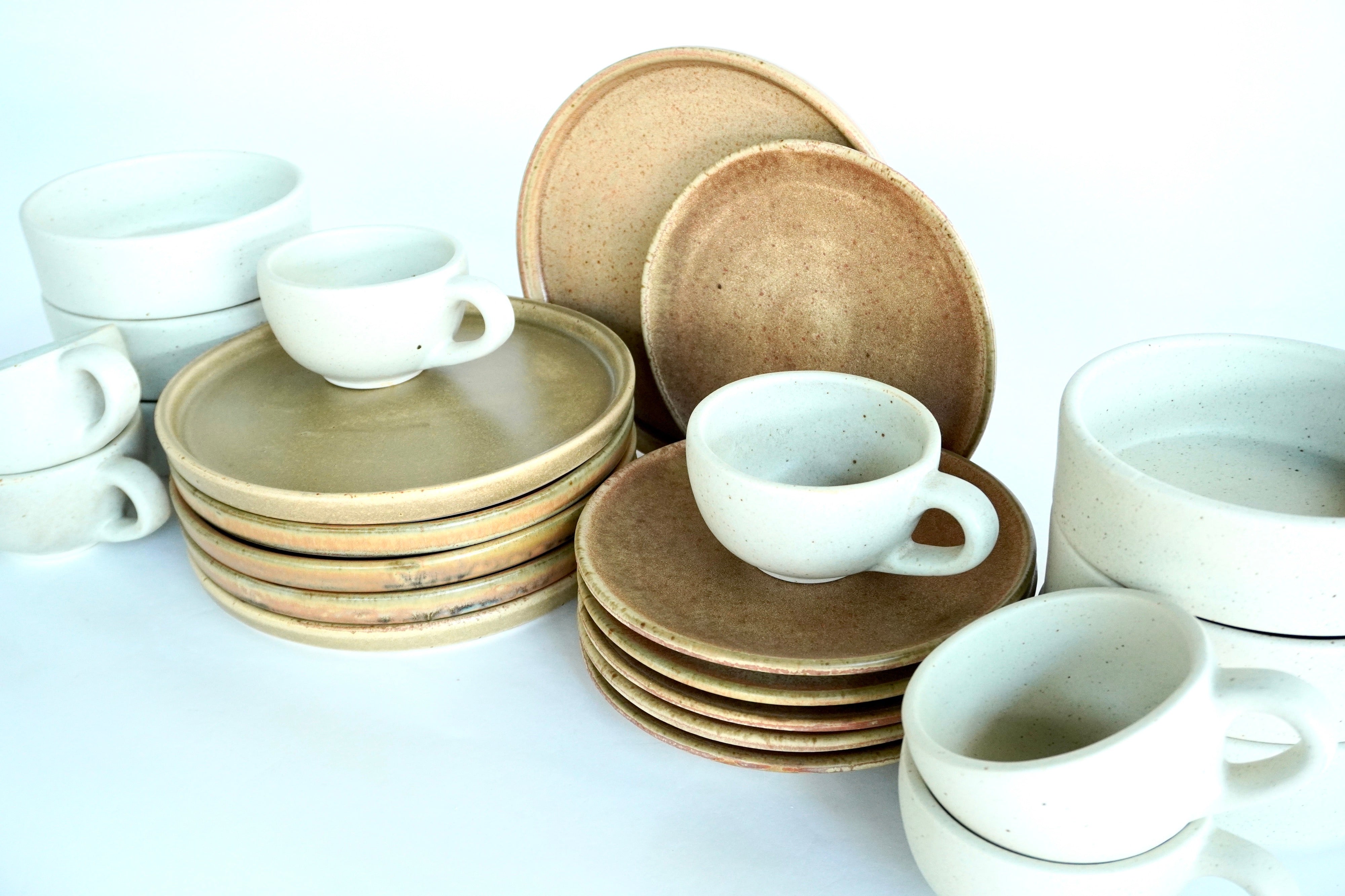 Mixta Terracota & Arena blanca | Set de vajilla línea rústica para 6 personas (con platos postre planos)