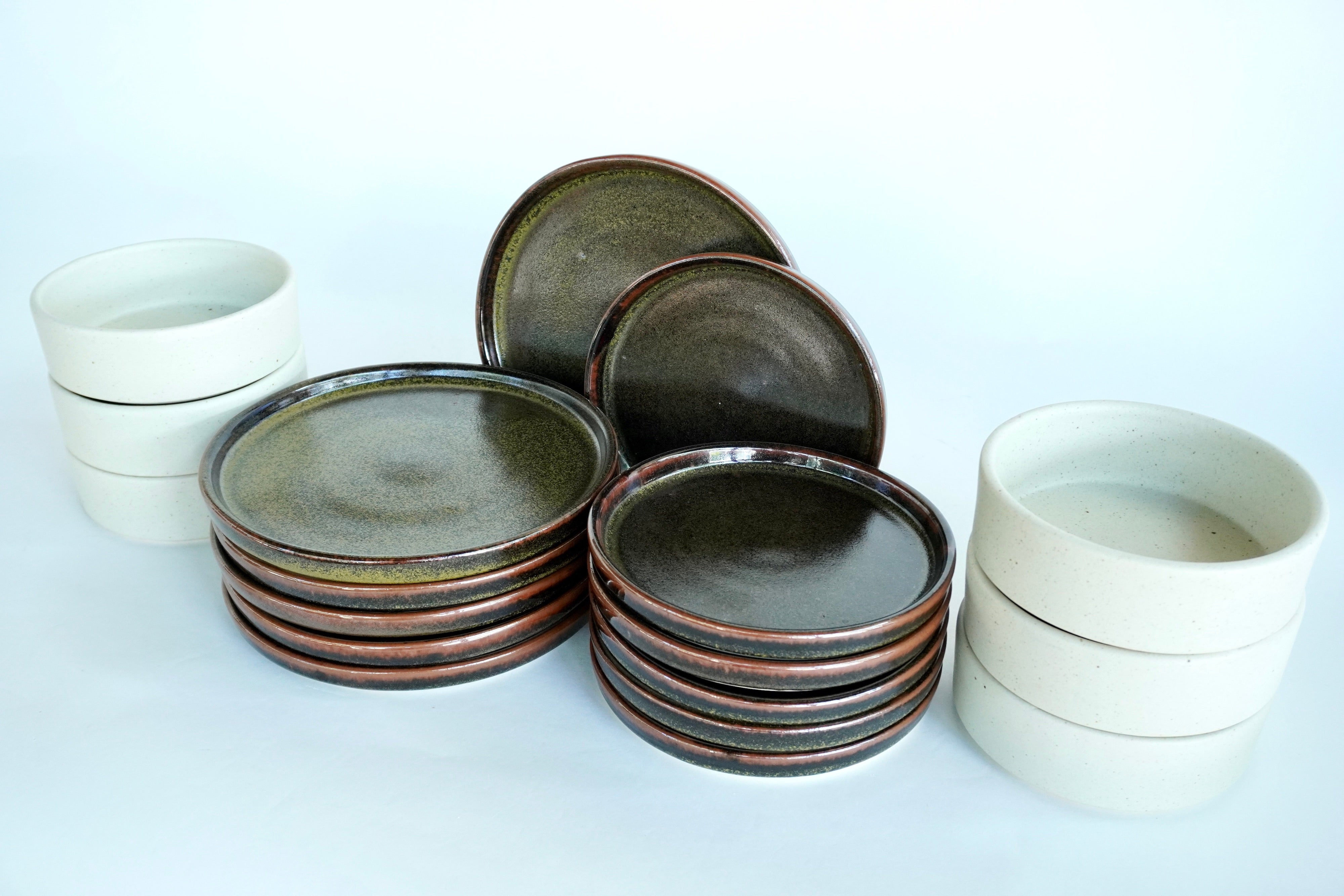 Mixta Verde roble & Arena blanca | Set de vajilla básica línea rústica para 6 personas