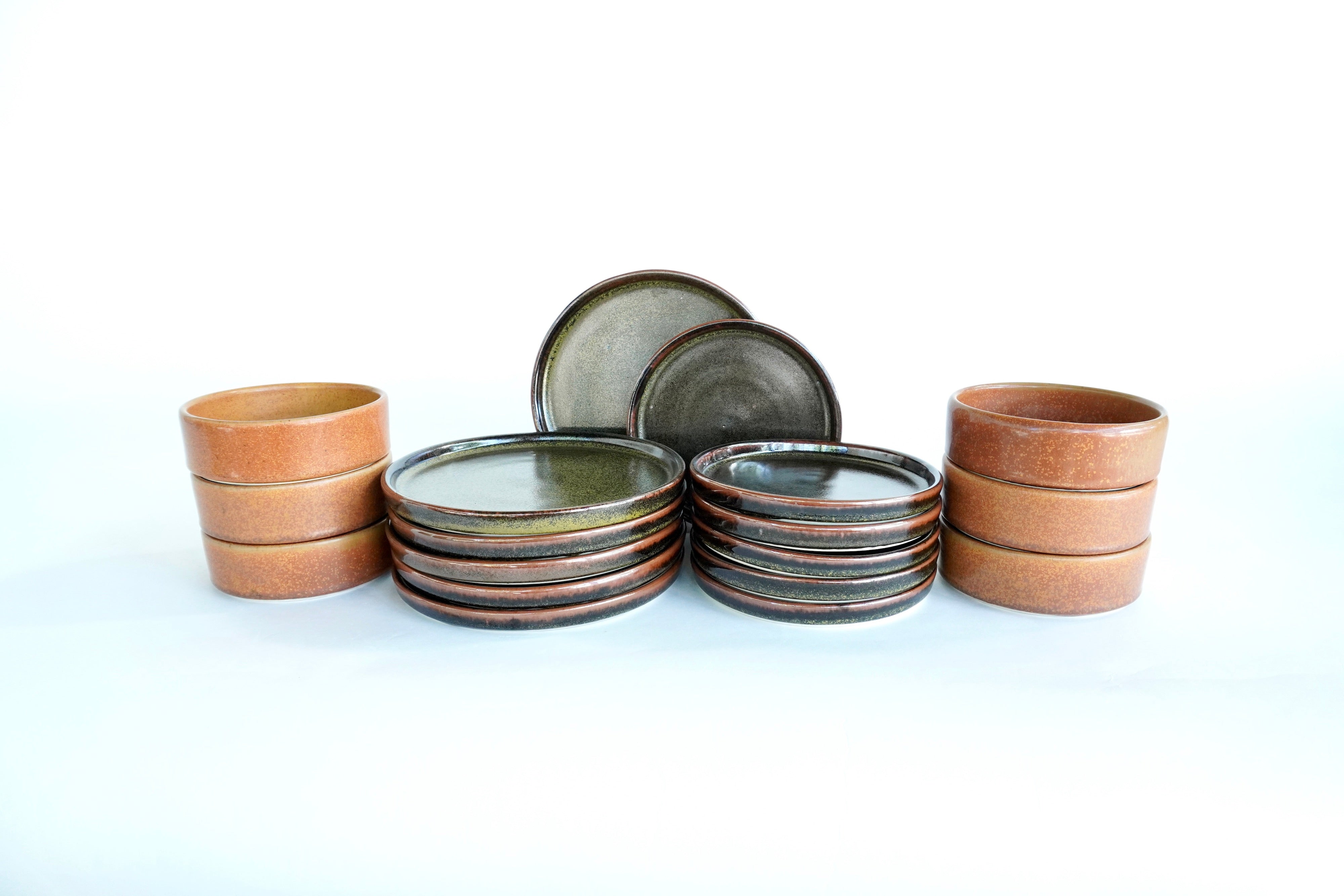 Mixta Verde roble & Ladrillo | Set de vajilla básica línea rústica para 6 personas