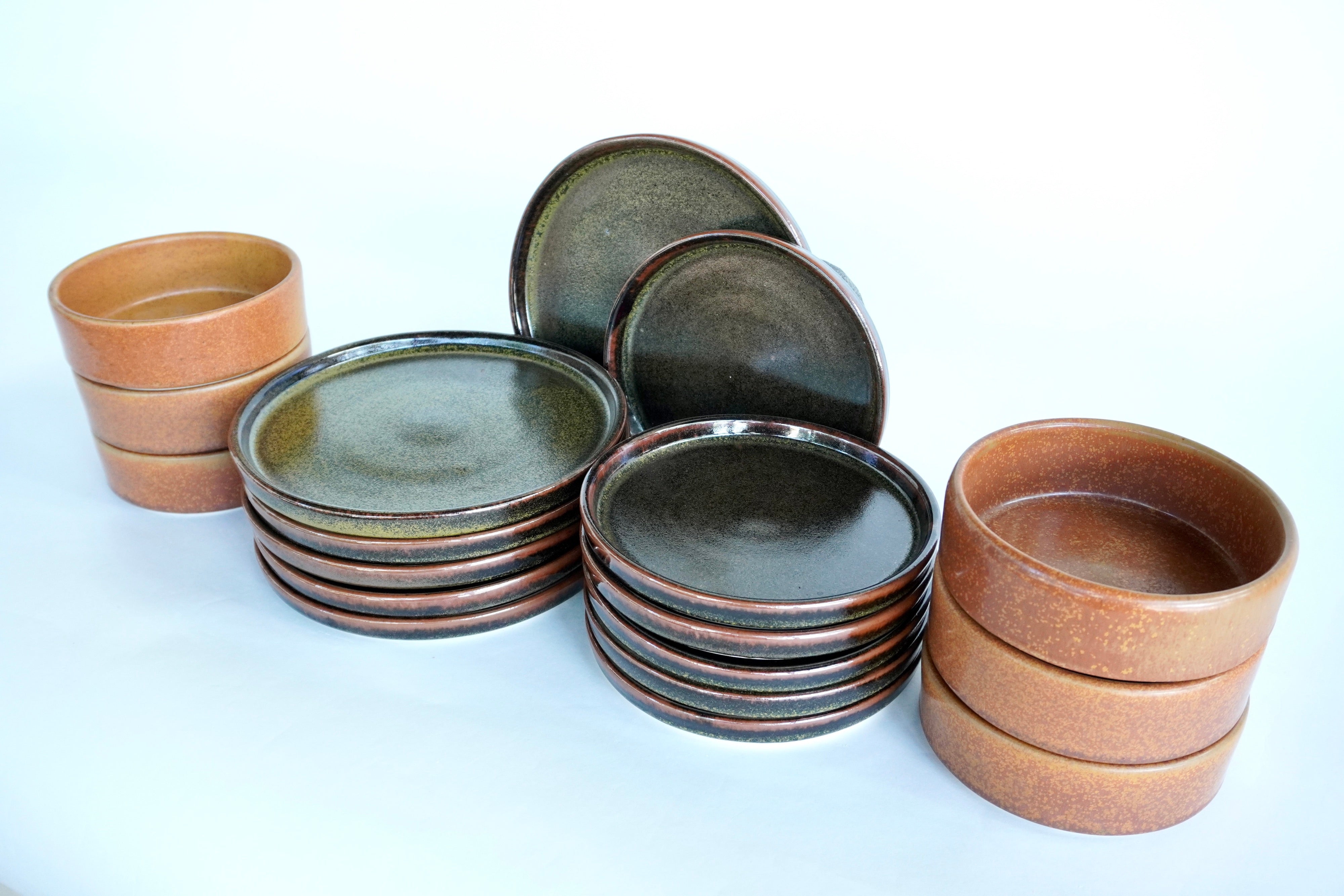 Mixta Verde roble & Ladrillo | Set de vajilla básica línea rústica para 6 personas