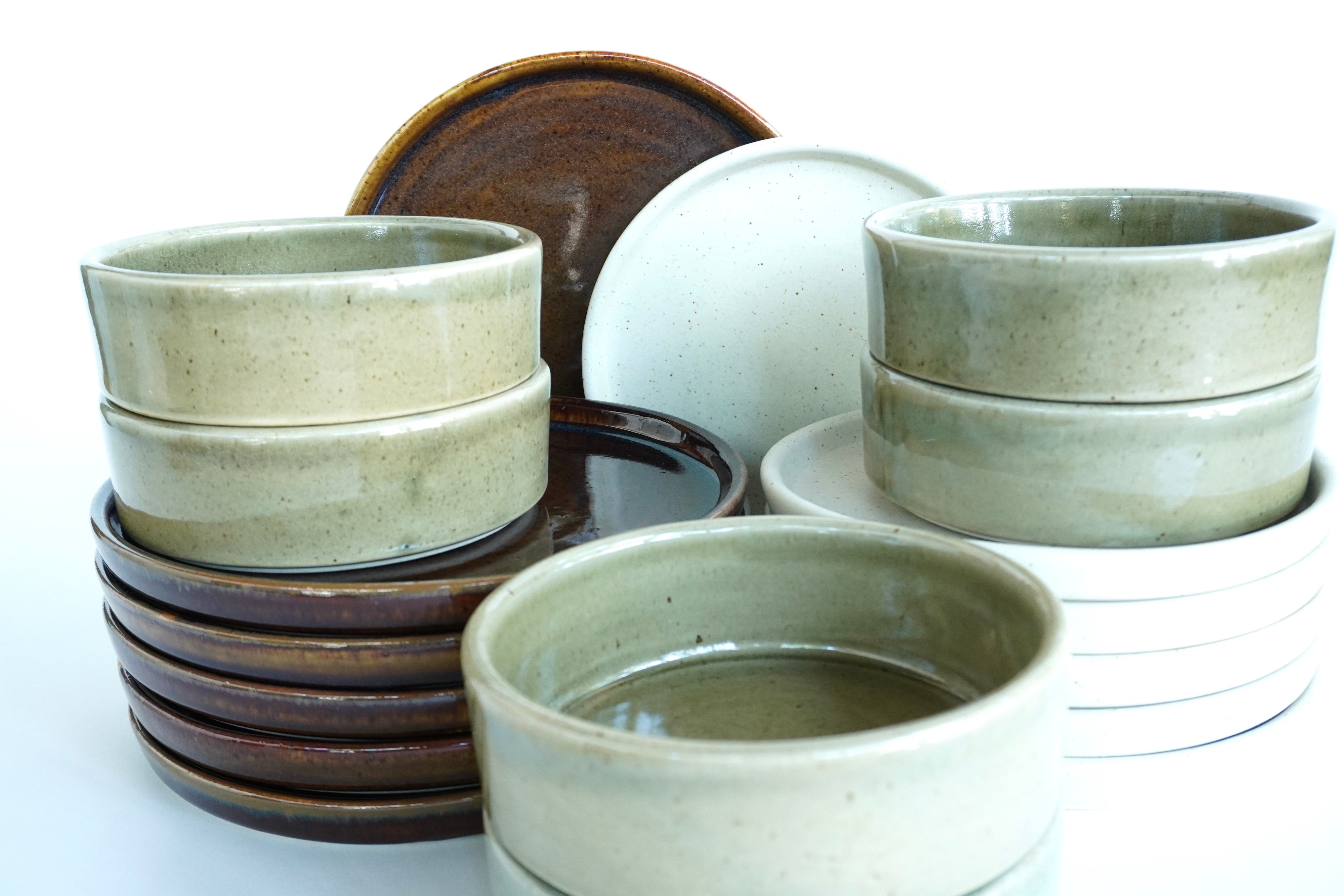 Caramelo, Arena blanca & Caoba liso | Set de vajilla básica línea rústica para 6 personas