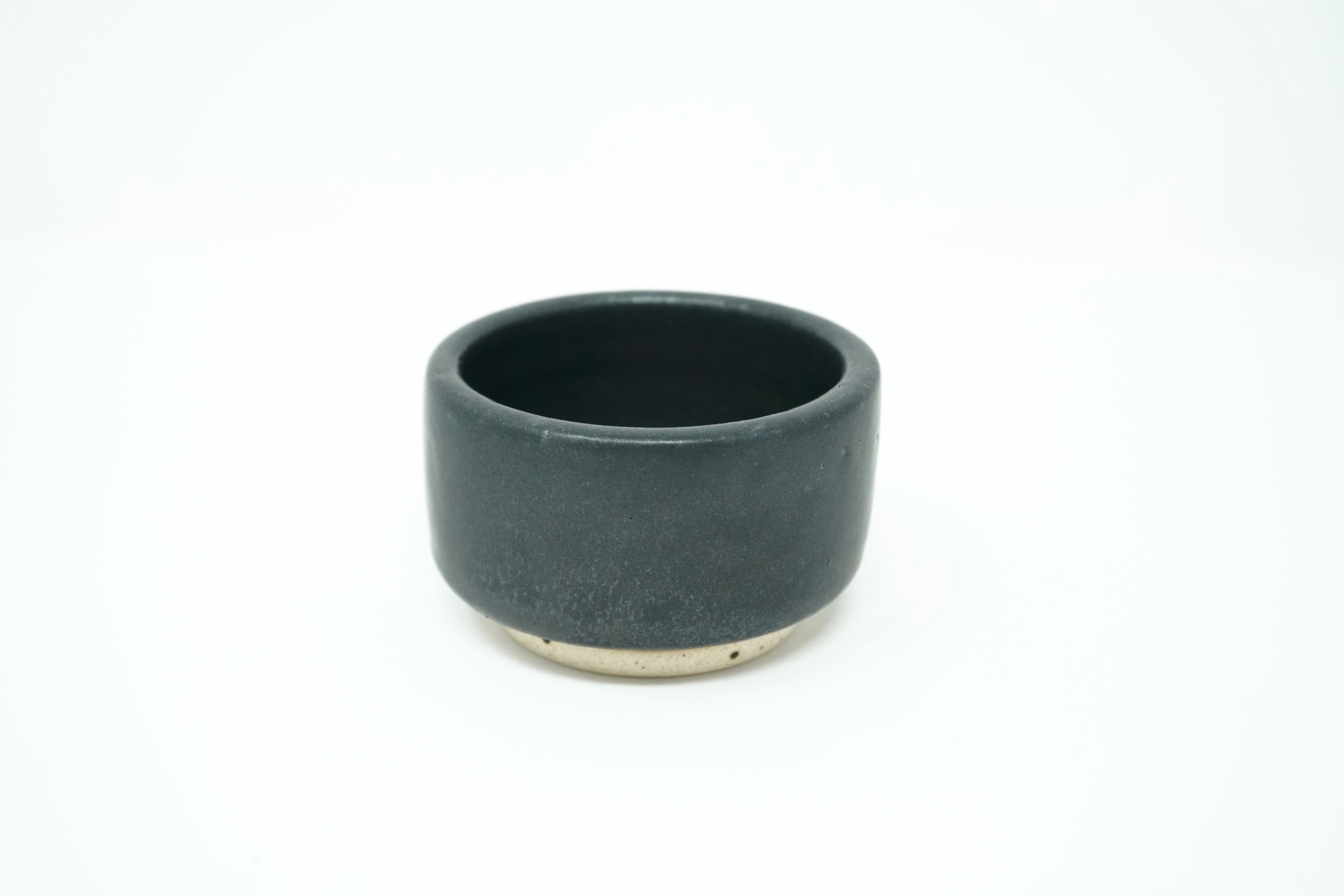 Piedra negra | Ramekin de 2 oz línea rústica
