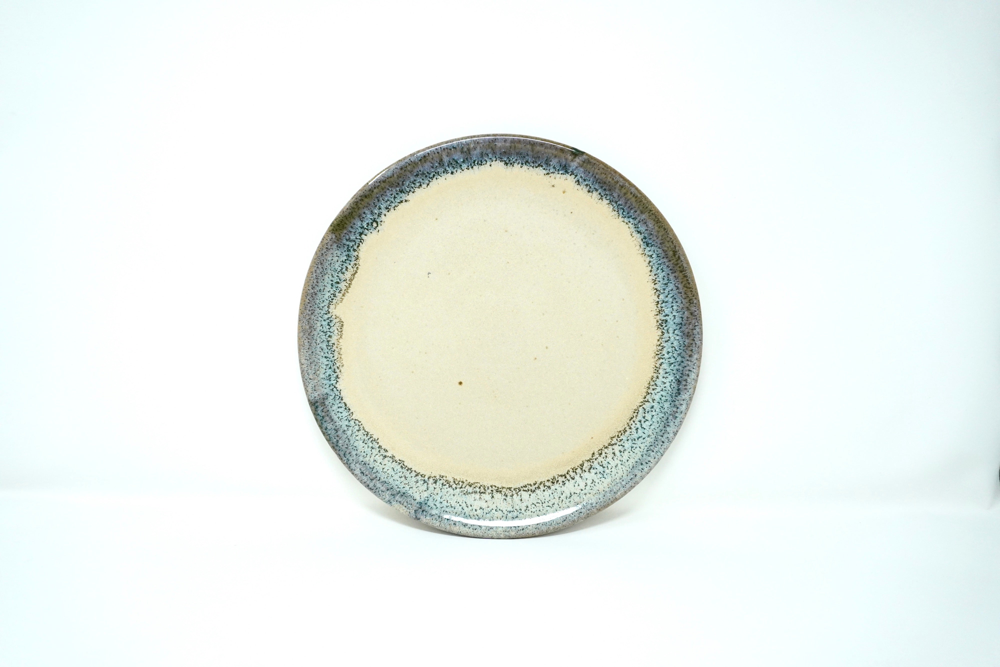 Arena blanca orilla arrecife | Plato trinche plano Ø 26 cm línea rústica