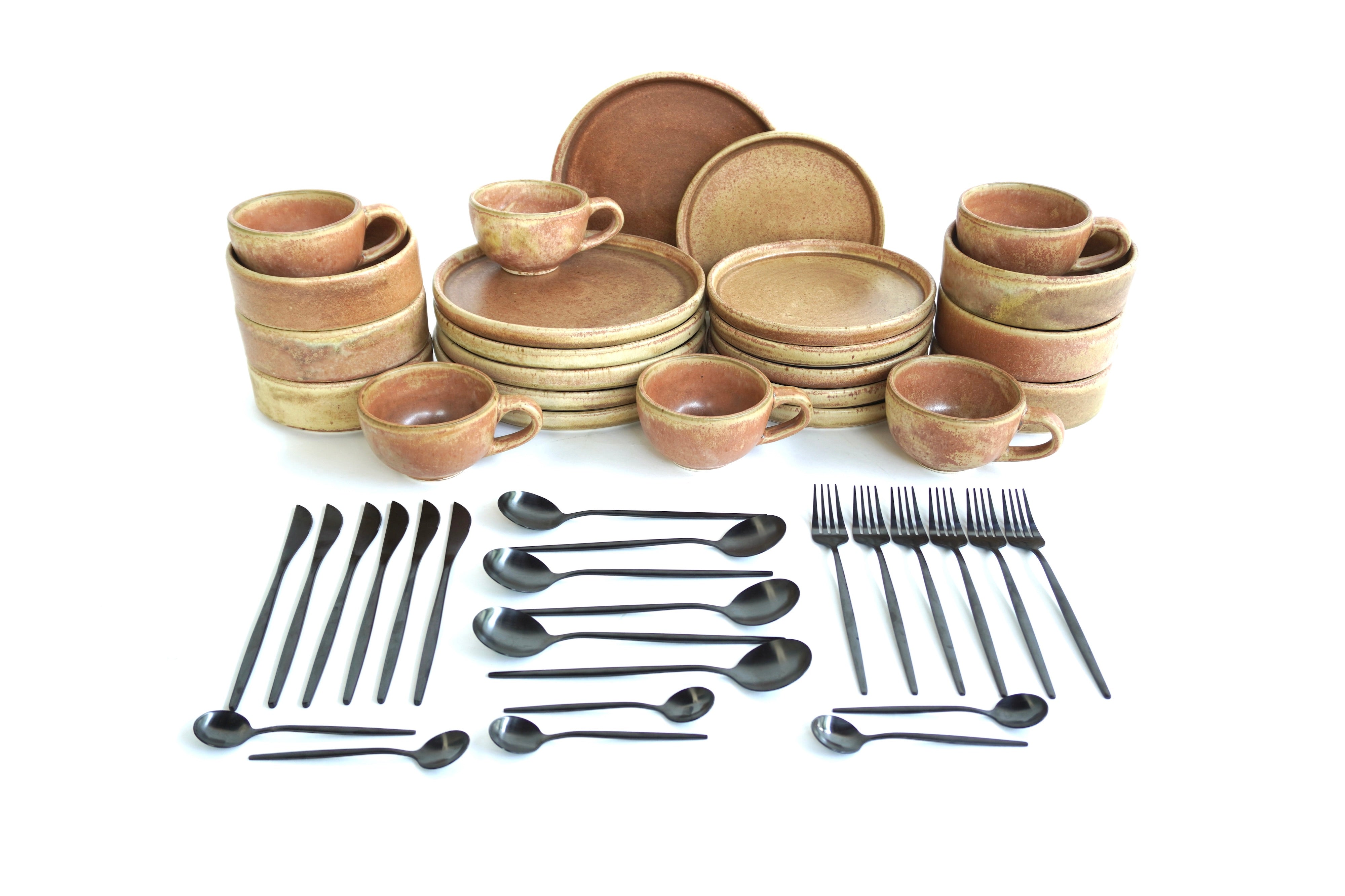 Full Set Vajilla Terracota Con Pared Ft. Cubiertos Skinny Black Matte Set para 6 Personas