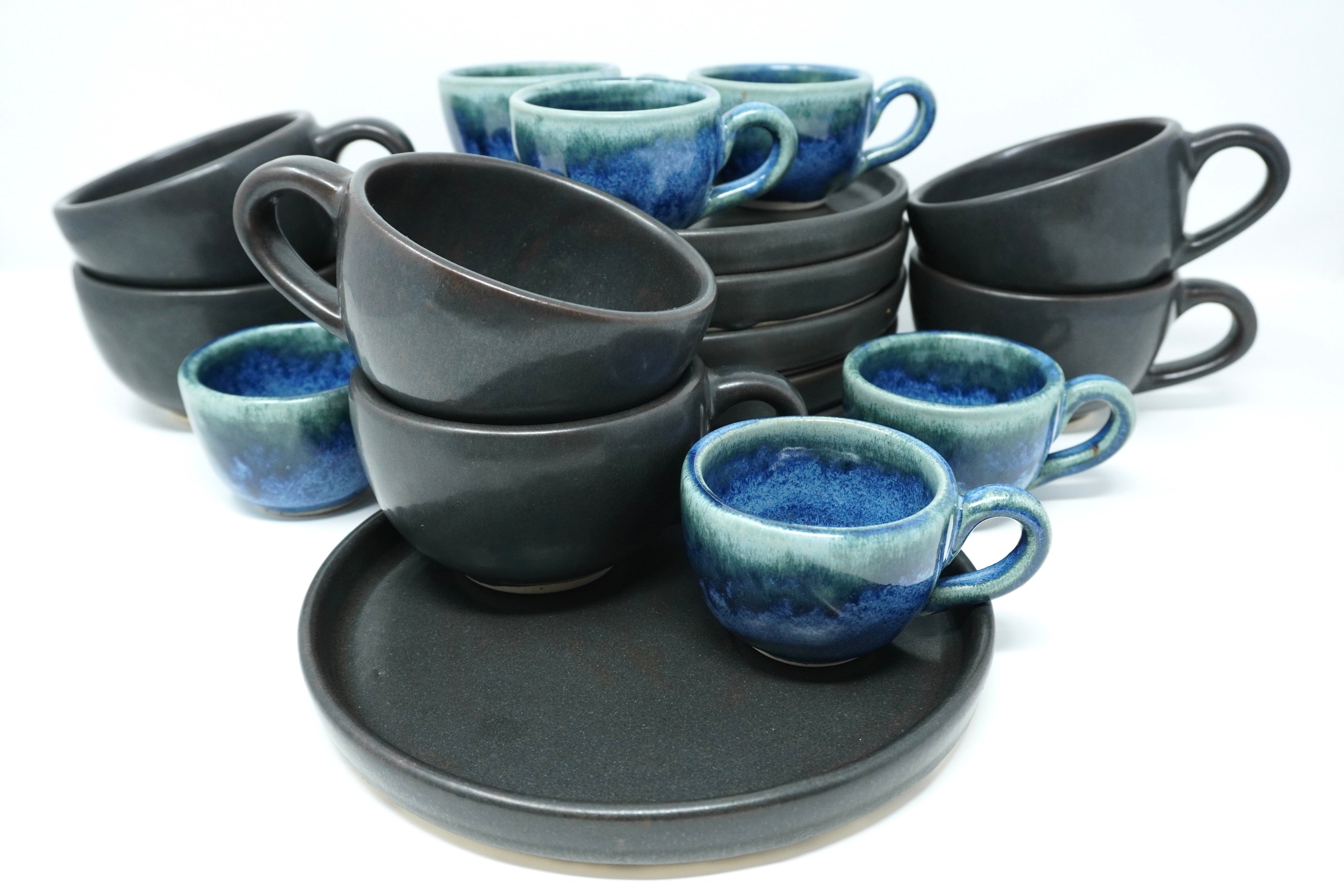 Mini Set 6 Platos Postre Con Pared Piedra Negra & 6 Tazas Espresso de 4 OZ Indigo & 6 Tazas Arte&Latte Piedra Negra 12 Oz