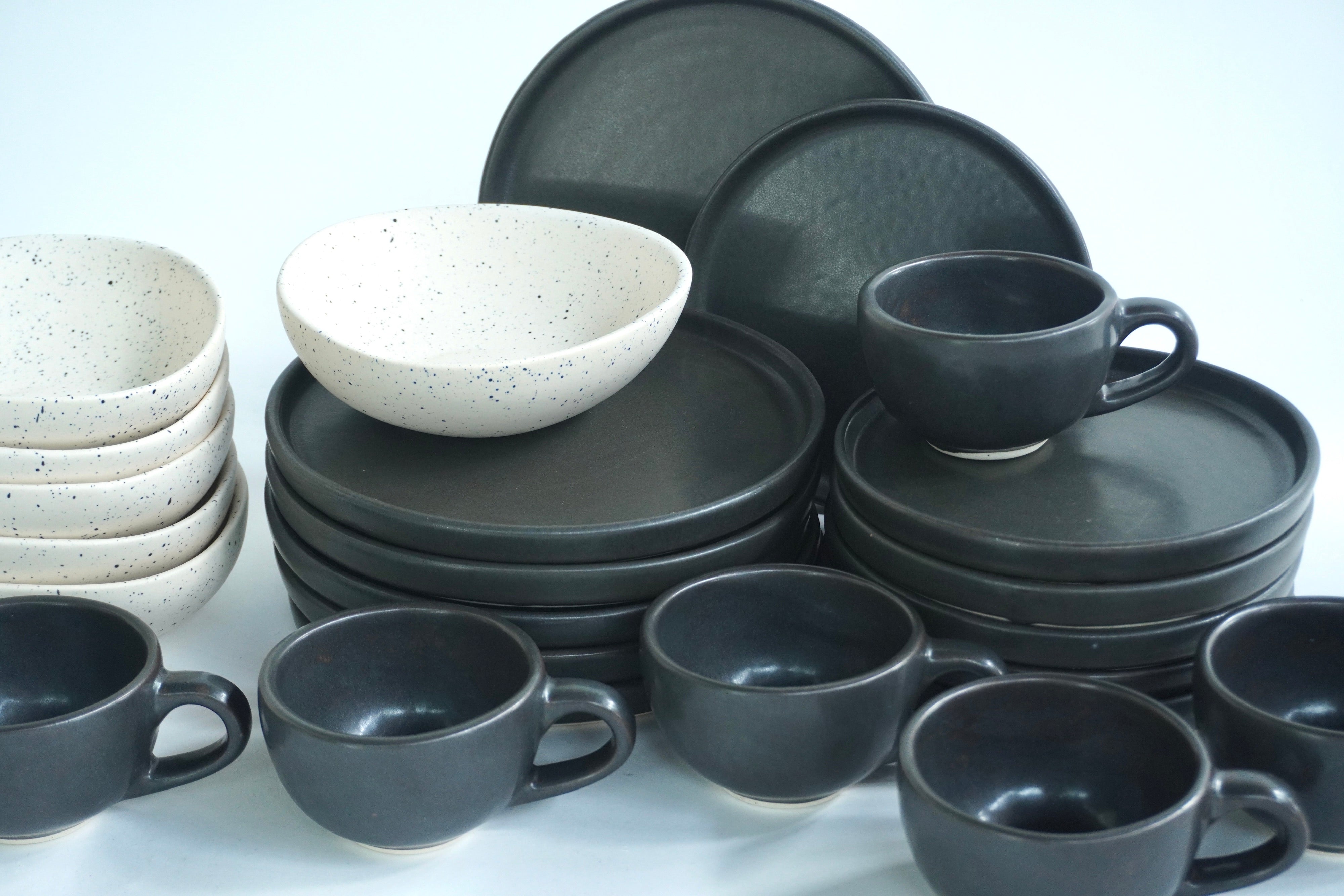 Set de Vajilla Mixto Piedra Negra & Tulum Con Pared para 6 Personas