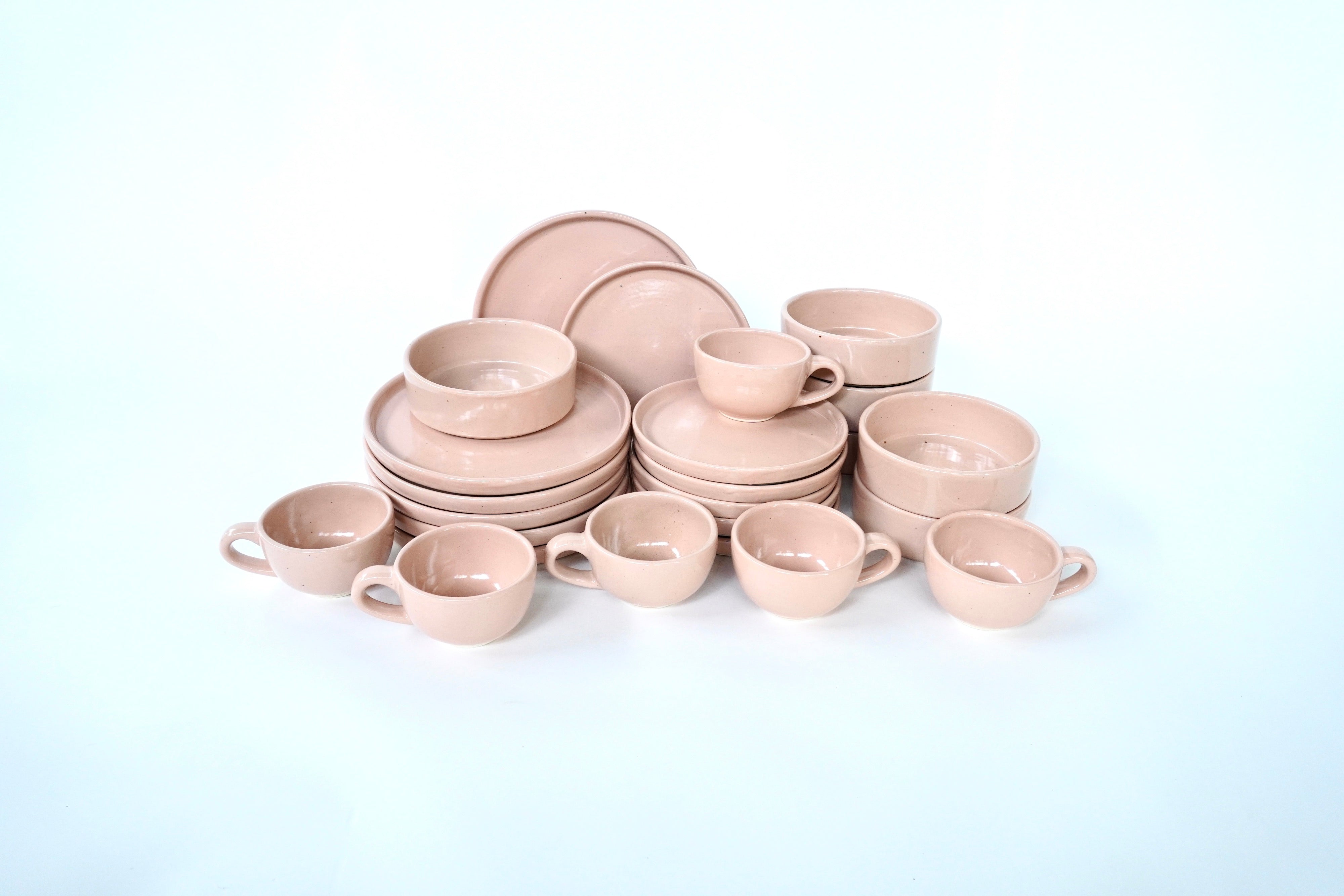 Rosa brillante | Set de vajilla línea rústica para 6 personas