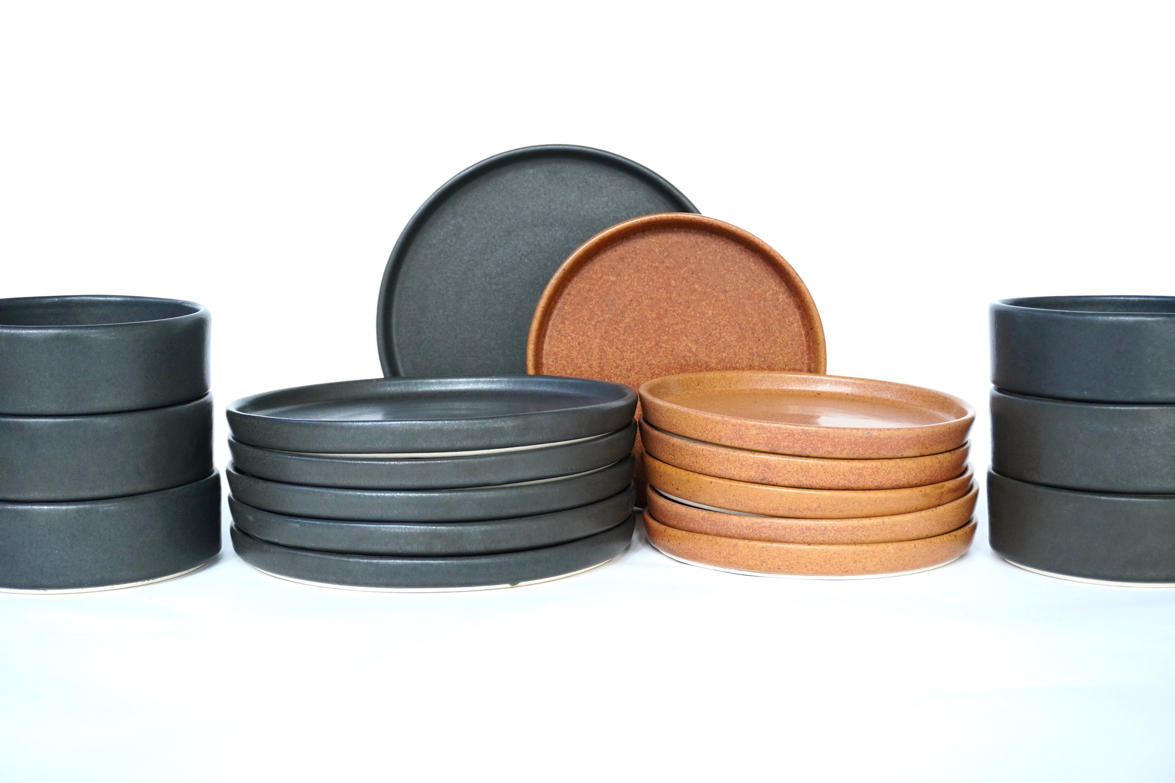 Mixta Piedra negra & Ladrillo | Set de vajilla básica línea rústica para 6 personas