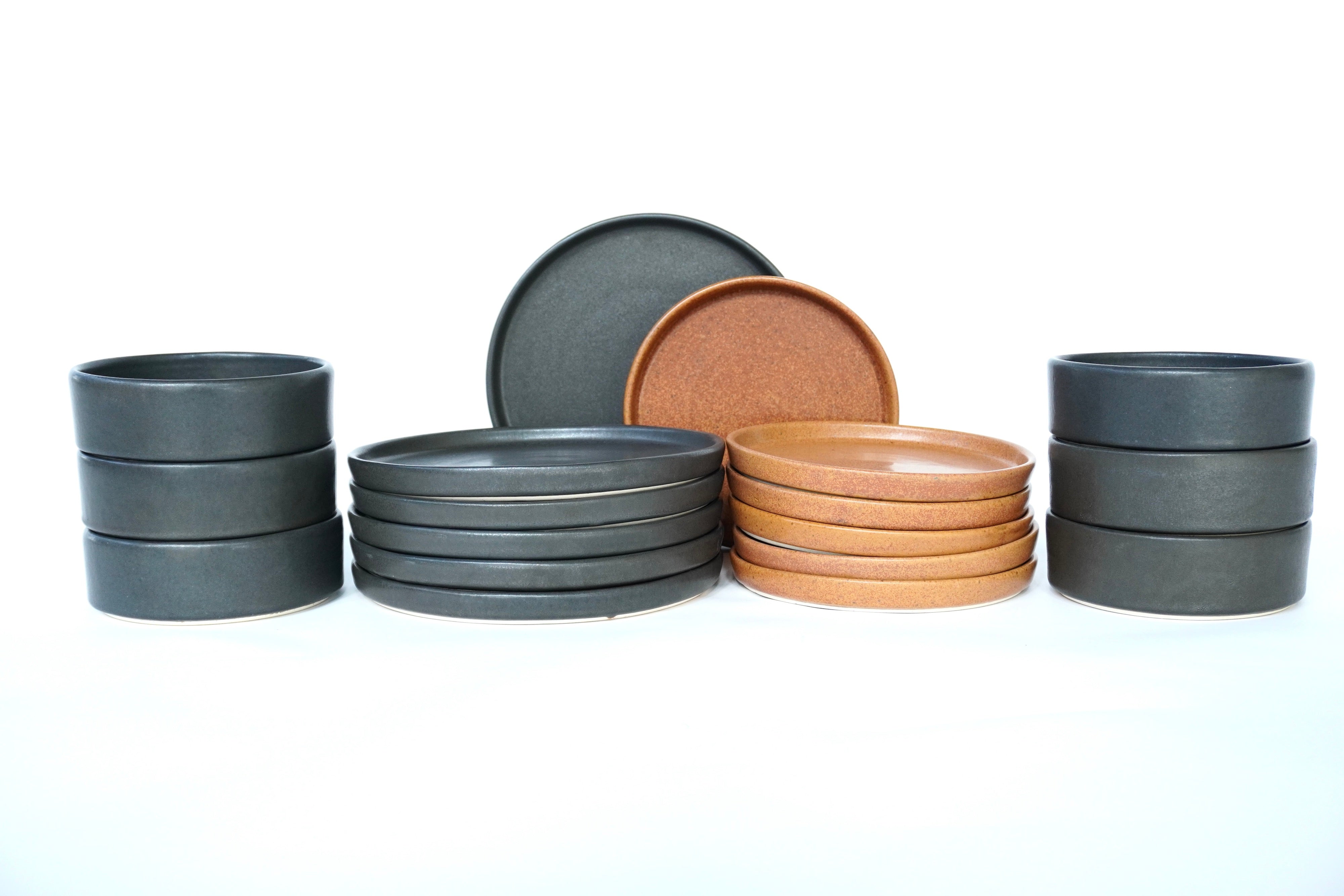 Mixta Piedra negra & Ladrillo | Set de vajilla básica línea rústica para 6 personas