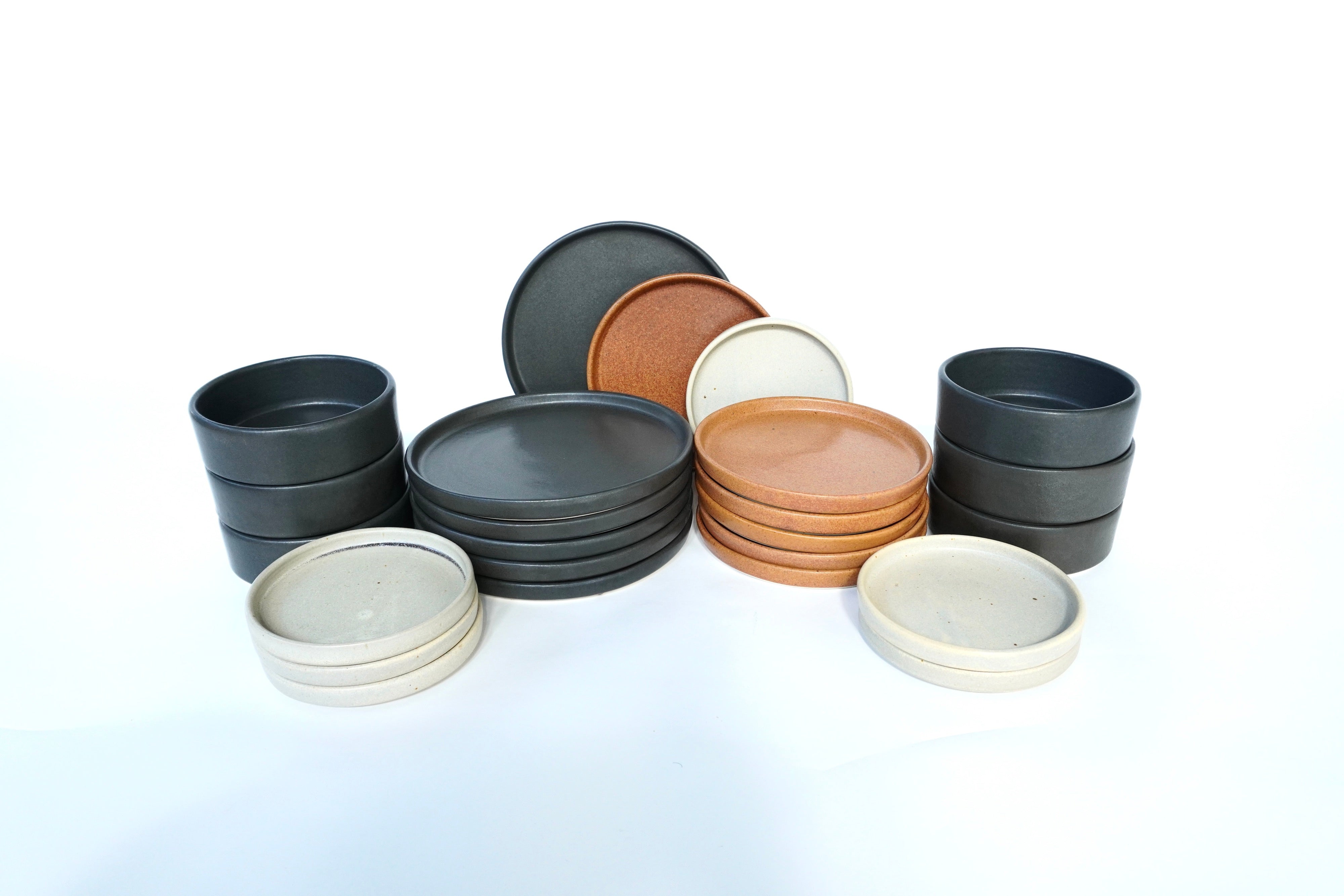 Mixta Piedra negra, Ladrillo & Gris mate A | Set de vajilla línea rústica para 6 personas