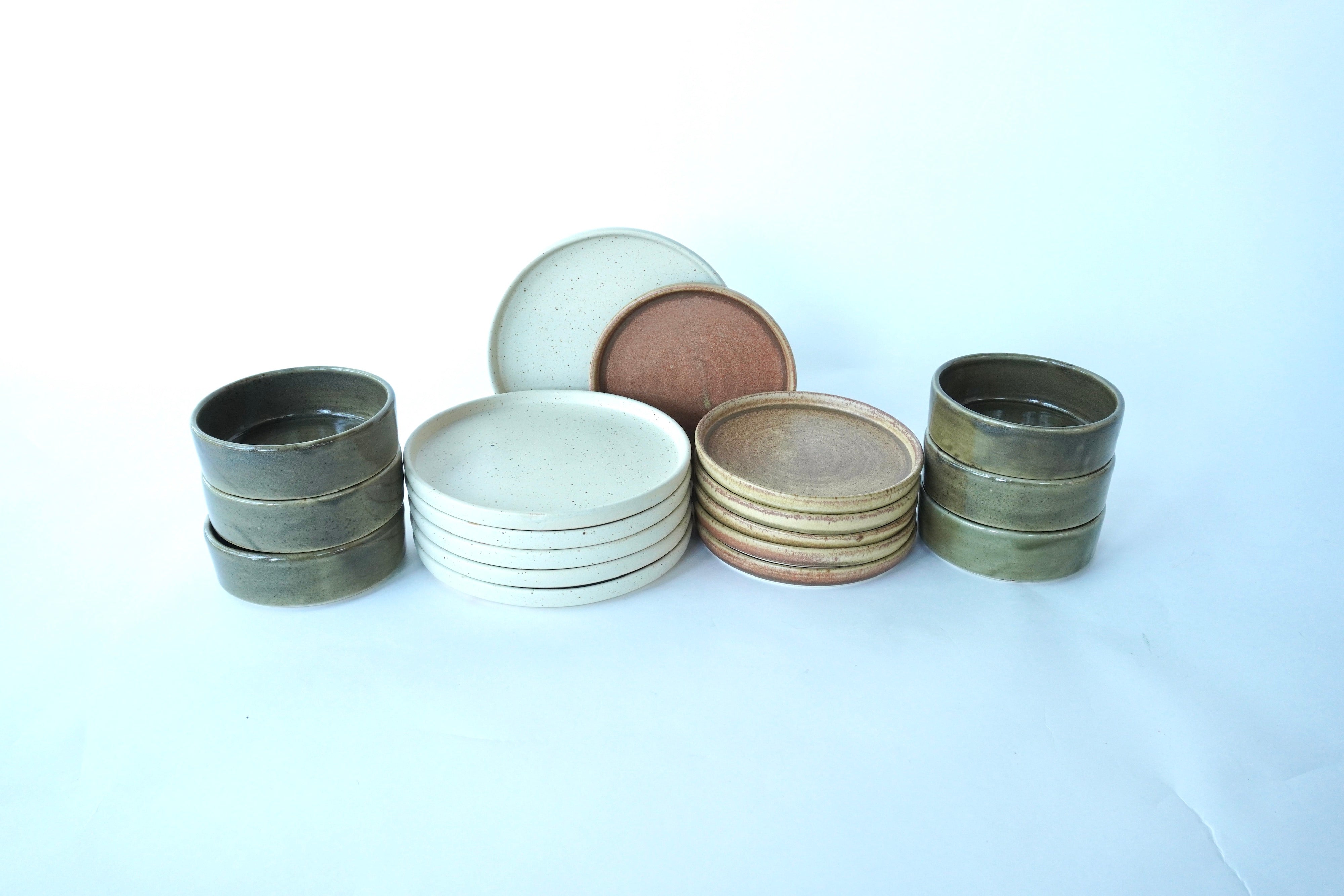 Mixta Arena blanca, Terracota & Caoba | Set de vajilla básica línea rústica para 6 personas