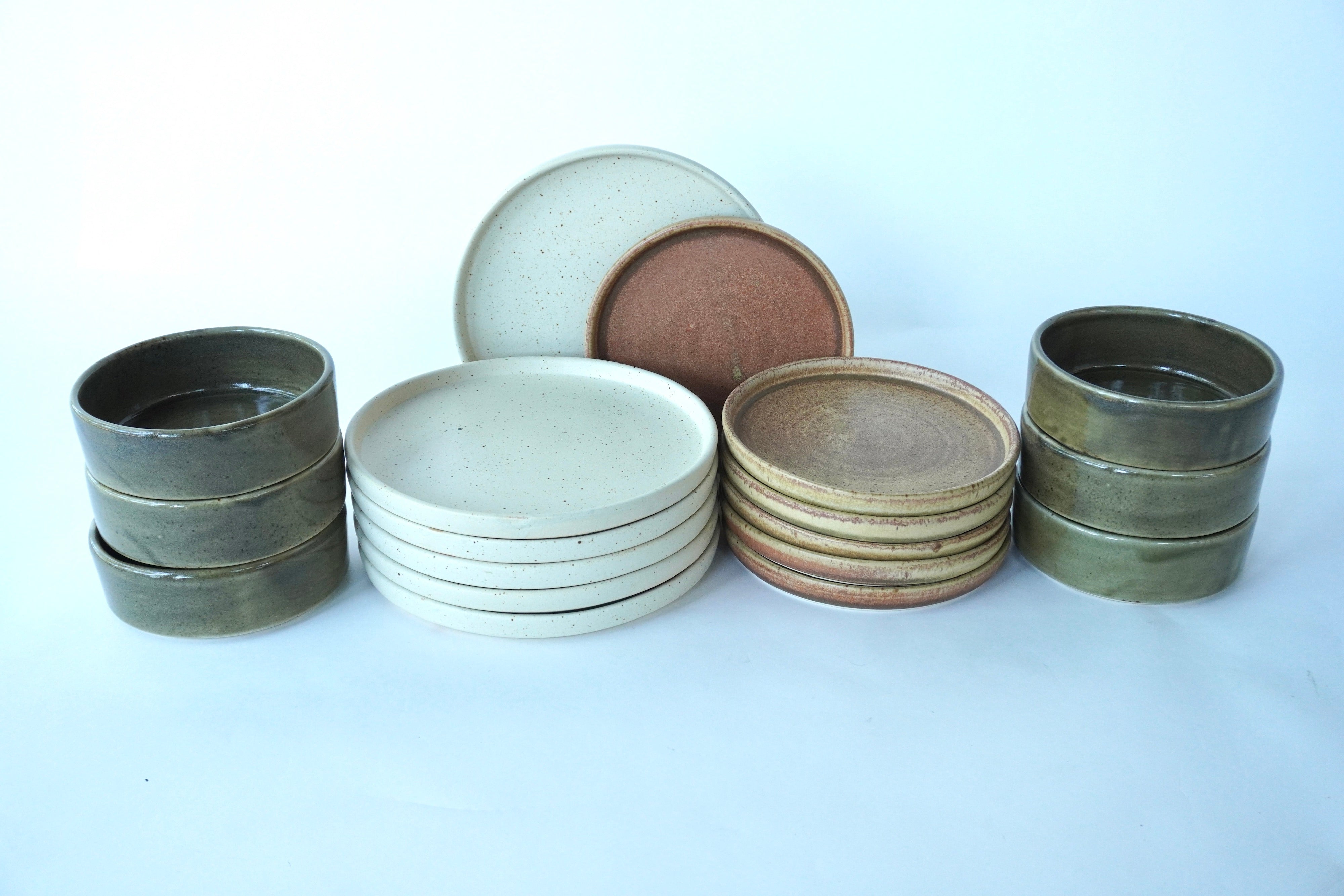 Mixta Arena blanca, Terracota & Caoba | Set de vajilla básica línea rústica para 6 personas