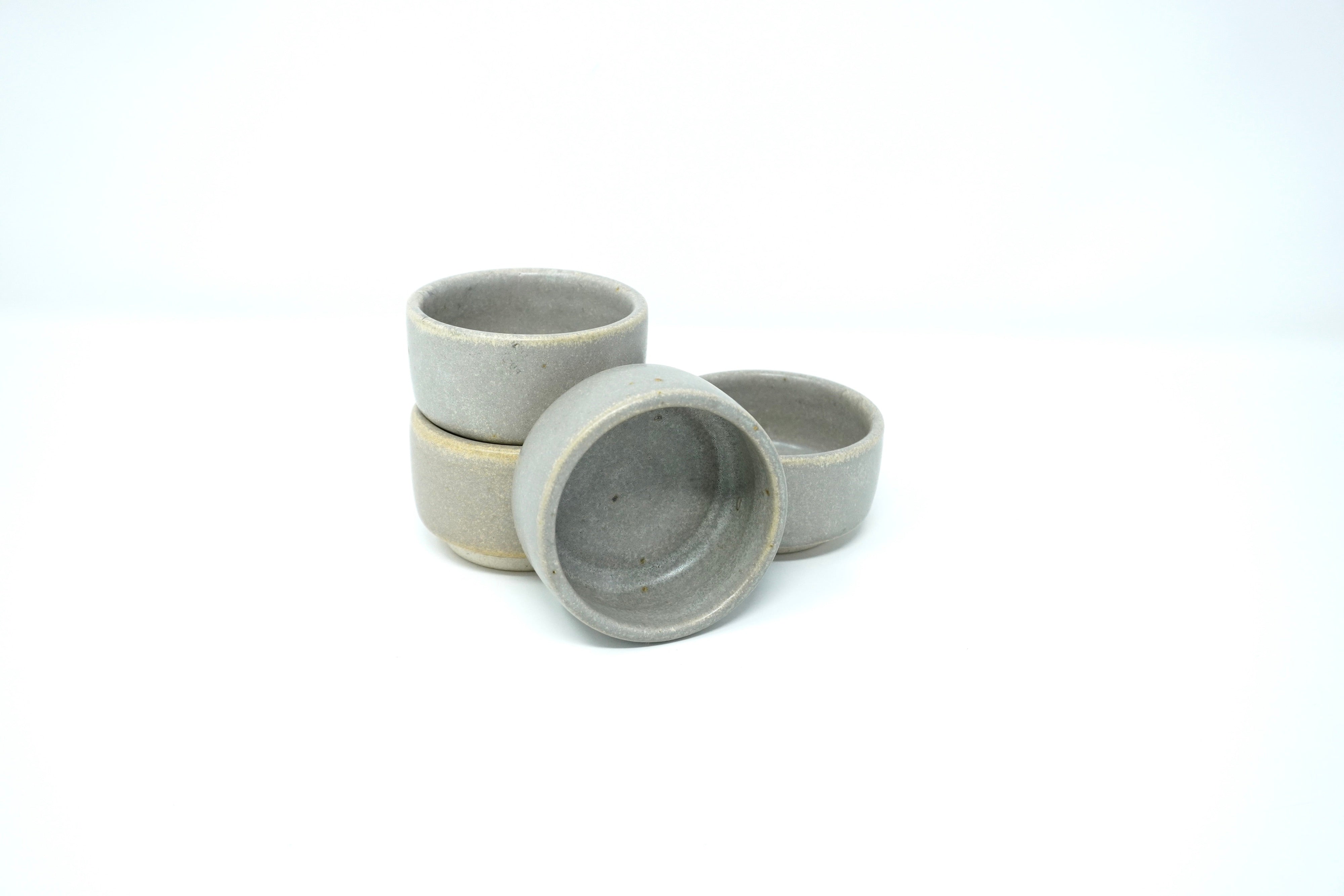 Gris mate | Set de 4 ramekins de 2 oz línea rústica