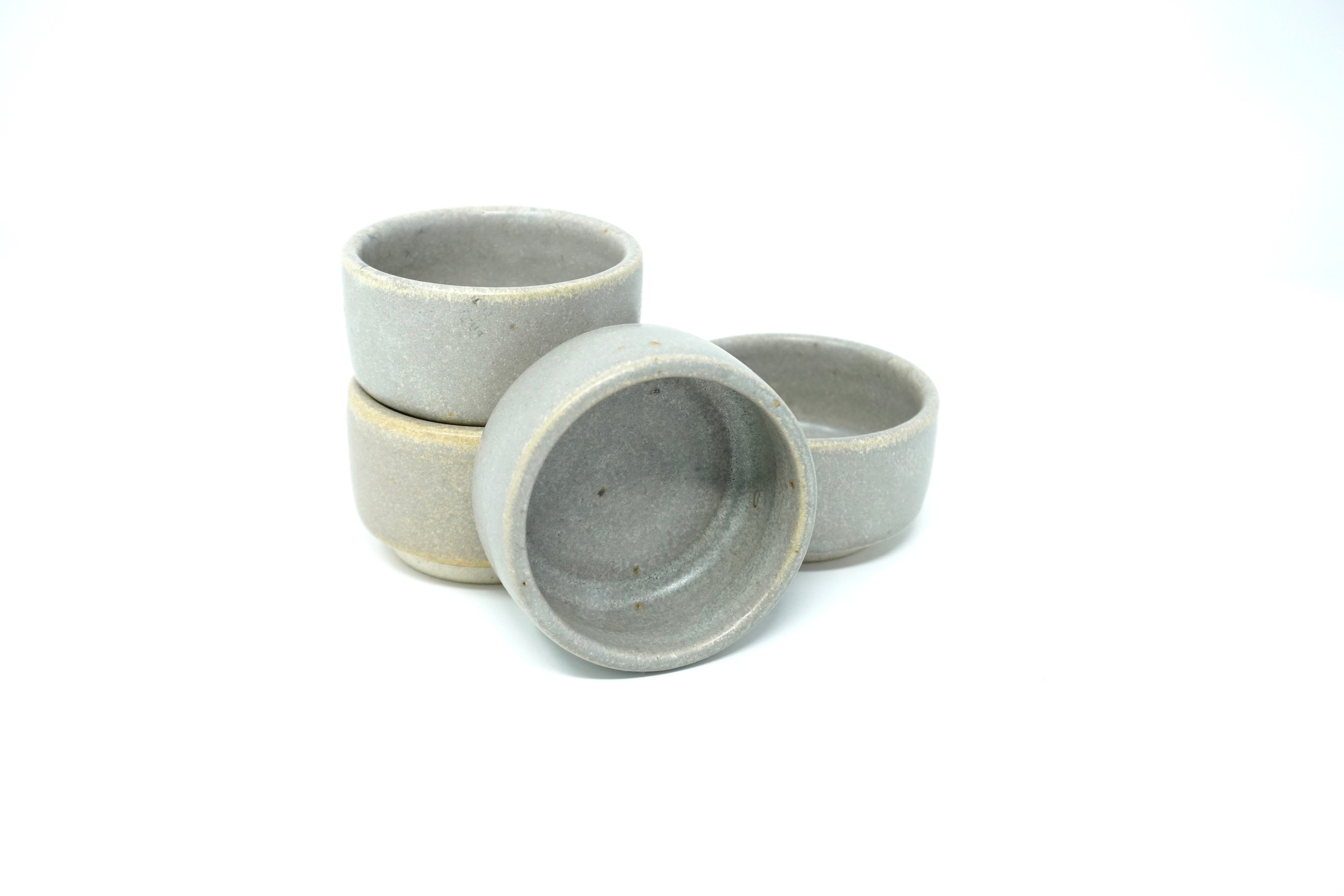Gris mate | Set de 4 ramekins de 2 oz línea rústica