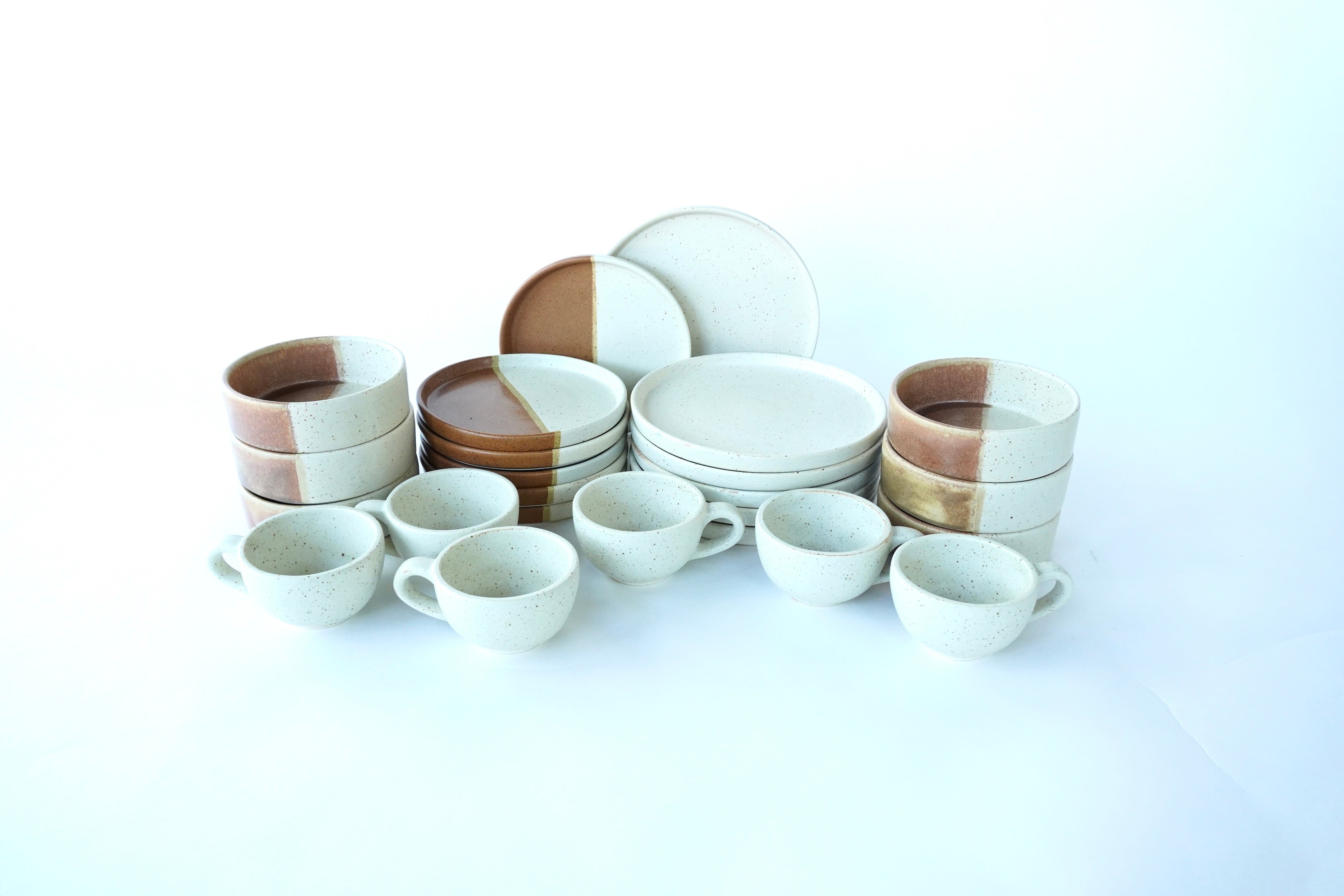 Mixta Arena blanca, Ladrillo & Terracota | Set de vajilla línea rústica para 6 personas