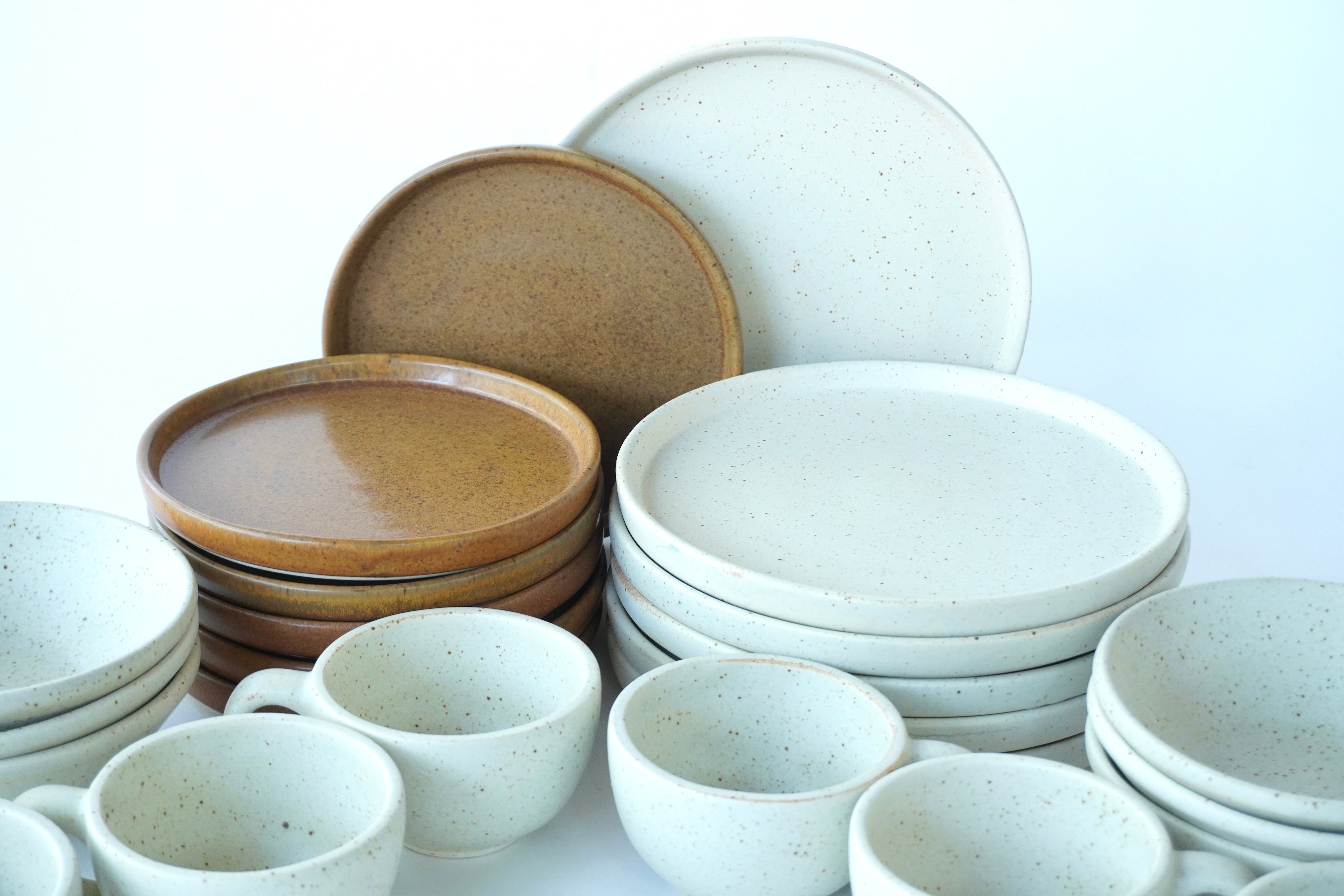 Mixta C Arena blanca & Ladrillo | Set de vajilla línea rústica para 6 personas