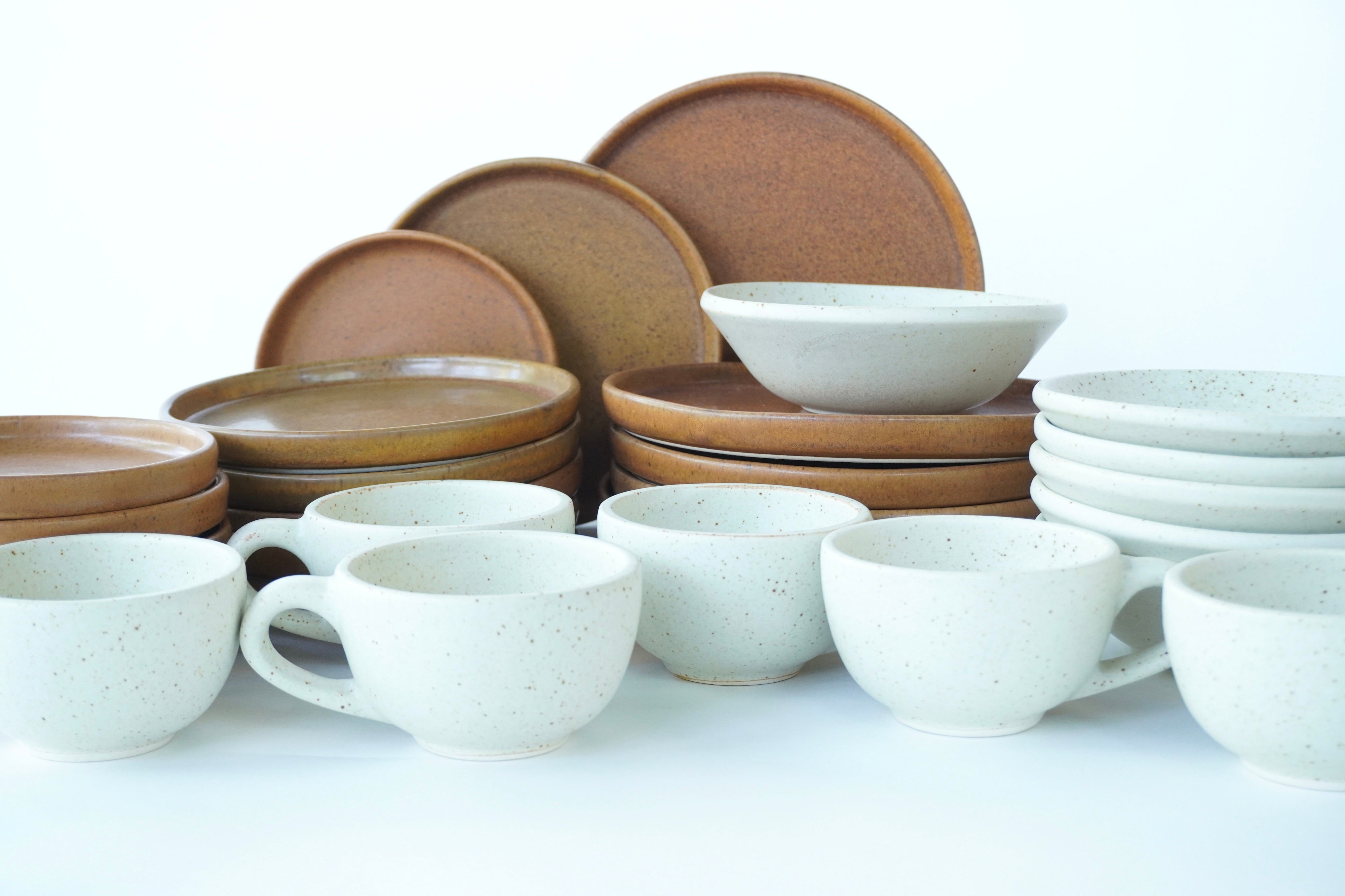 Mixta D Arena blanca & Ladrillo | Set de vajilla línea rústica para 6 personas