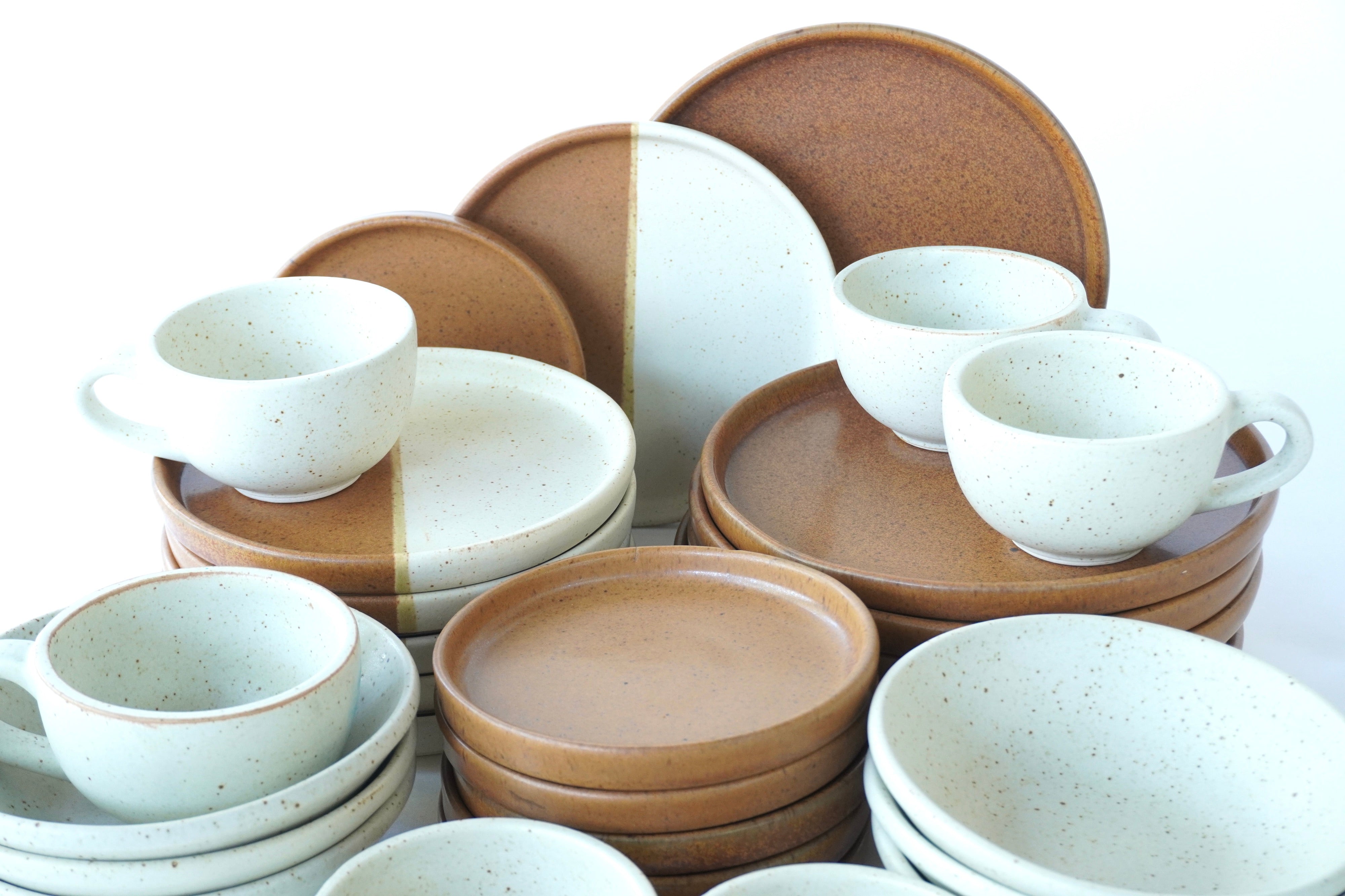 Mixta F Arena blanca & Ladrillo | Set de vajilla línea rústica para 6 personas