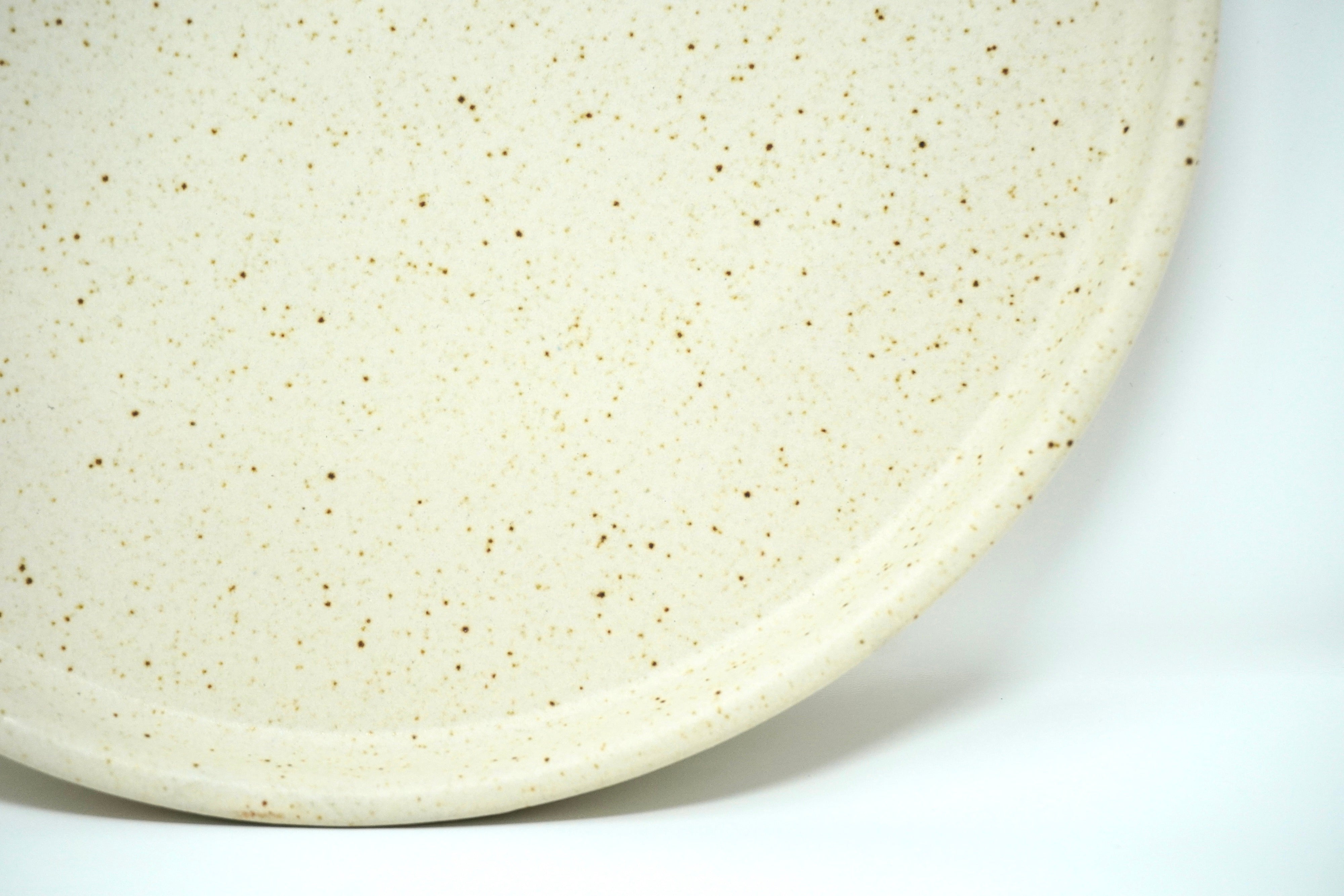 Arena blanca | Plato trinche con pared Ø 26 cm línea rústica
