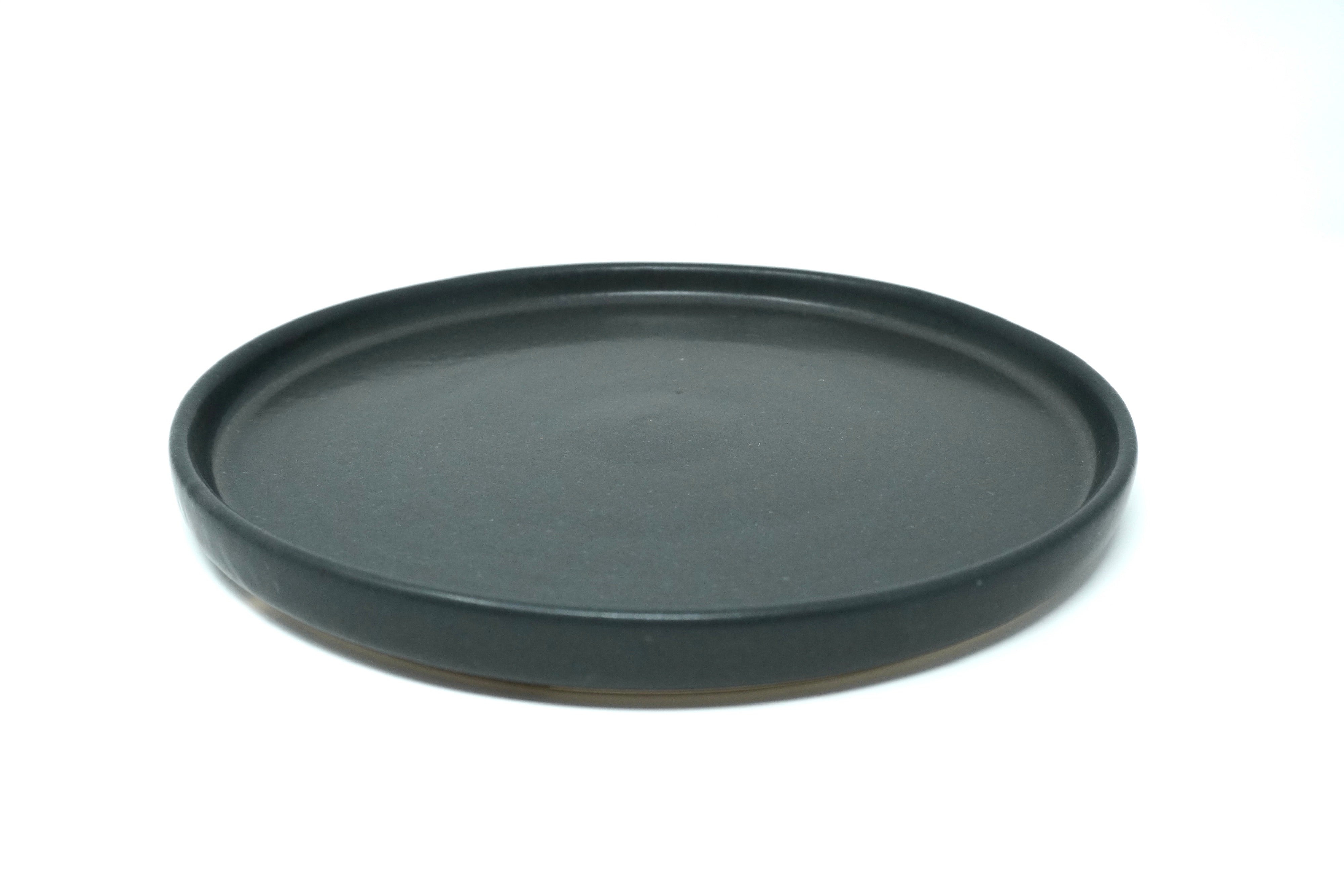 Piedra negra | Plato trinche con pared Ø 26 cm línea rústica