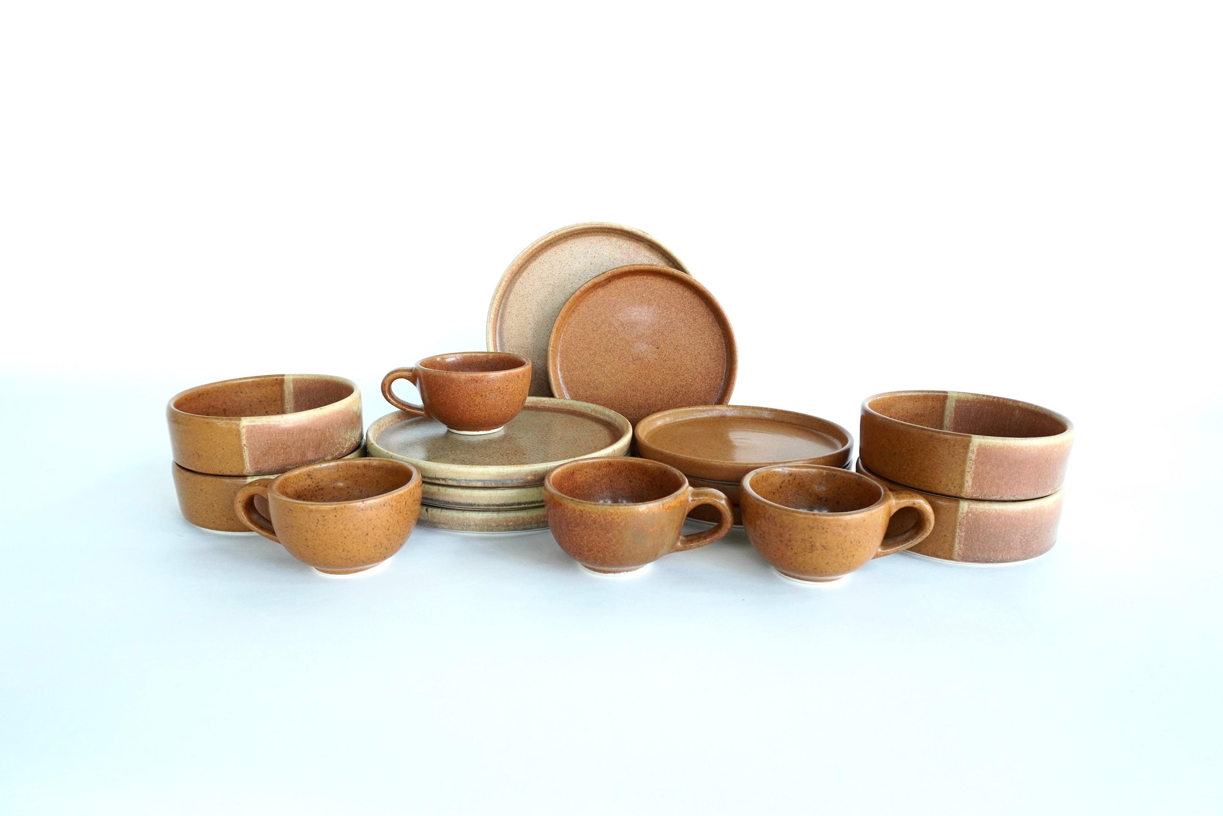 Mixta Terracota & Ladrillo | Set de vajilla línea rústica para 4 personas