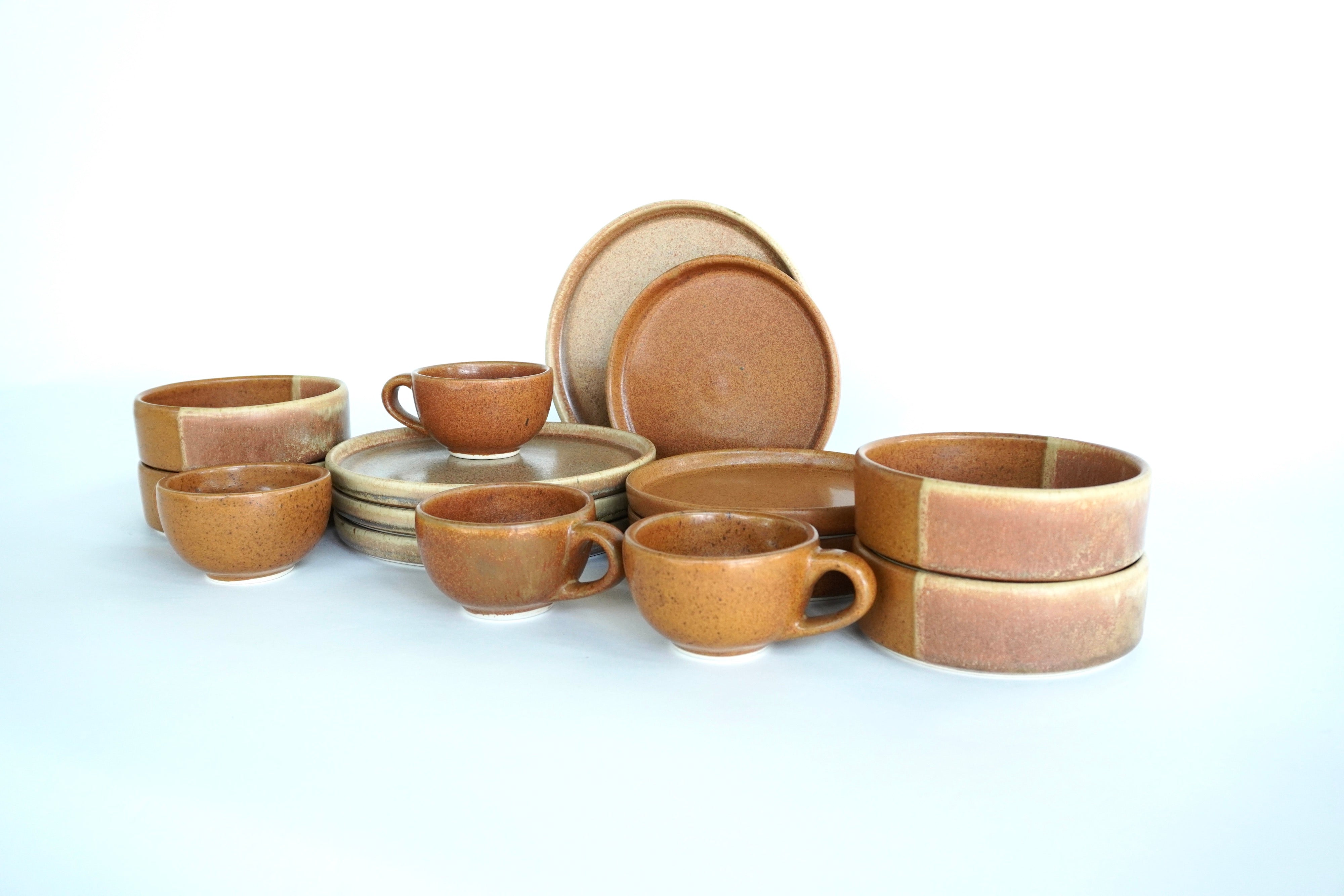 Mixta Terracota & Ladrillo | Set de vajilla línea rústica para 4 personas