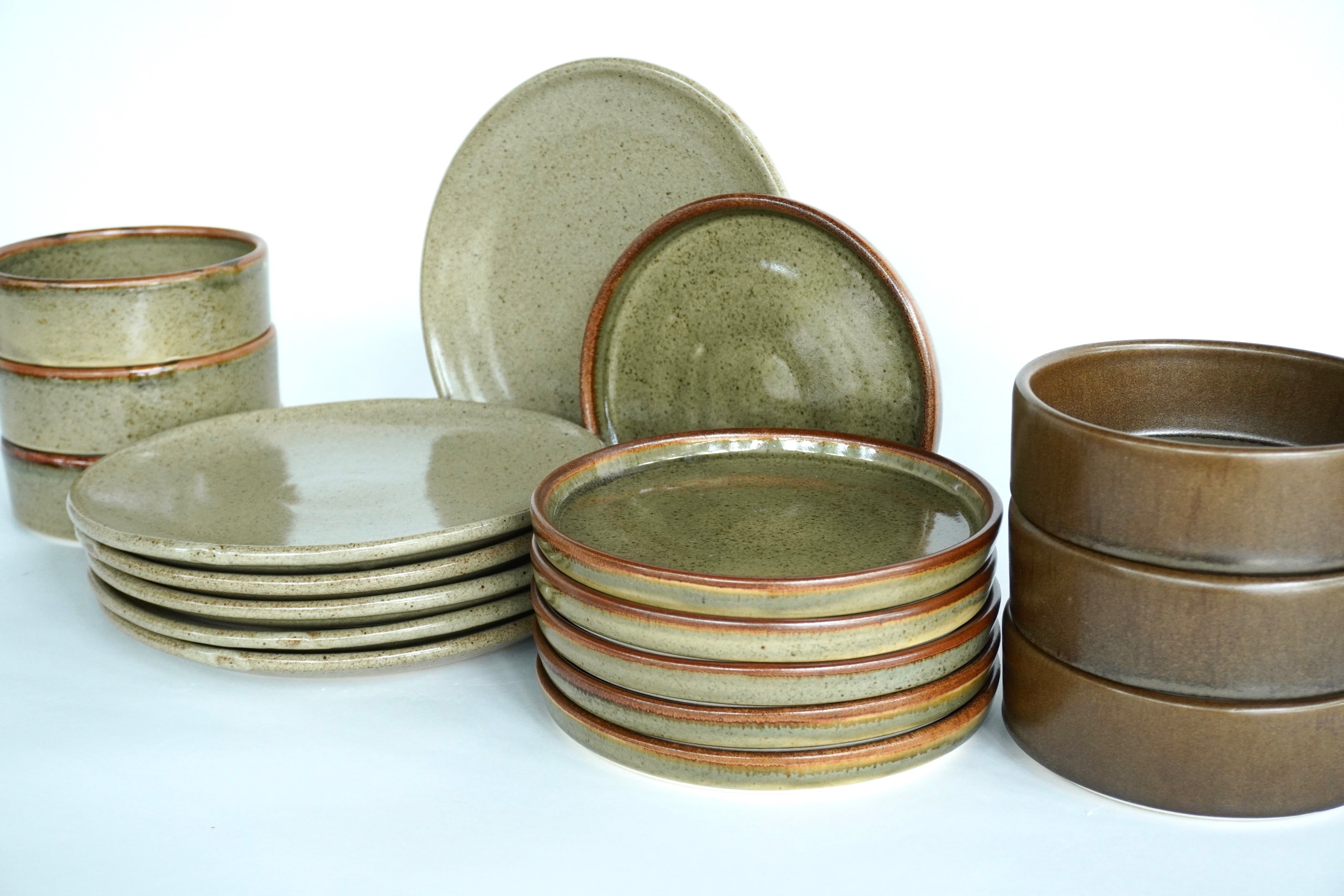 Mixta Caoba liso, Caoba & Café mate | Set de vajilla básica línea rústica para 6 personas