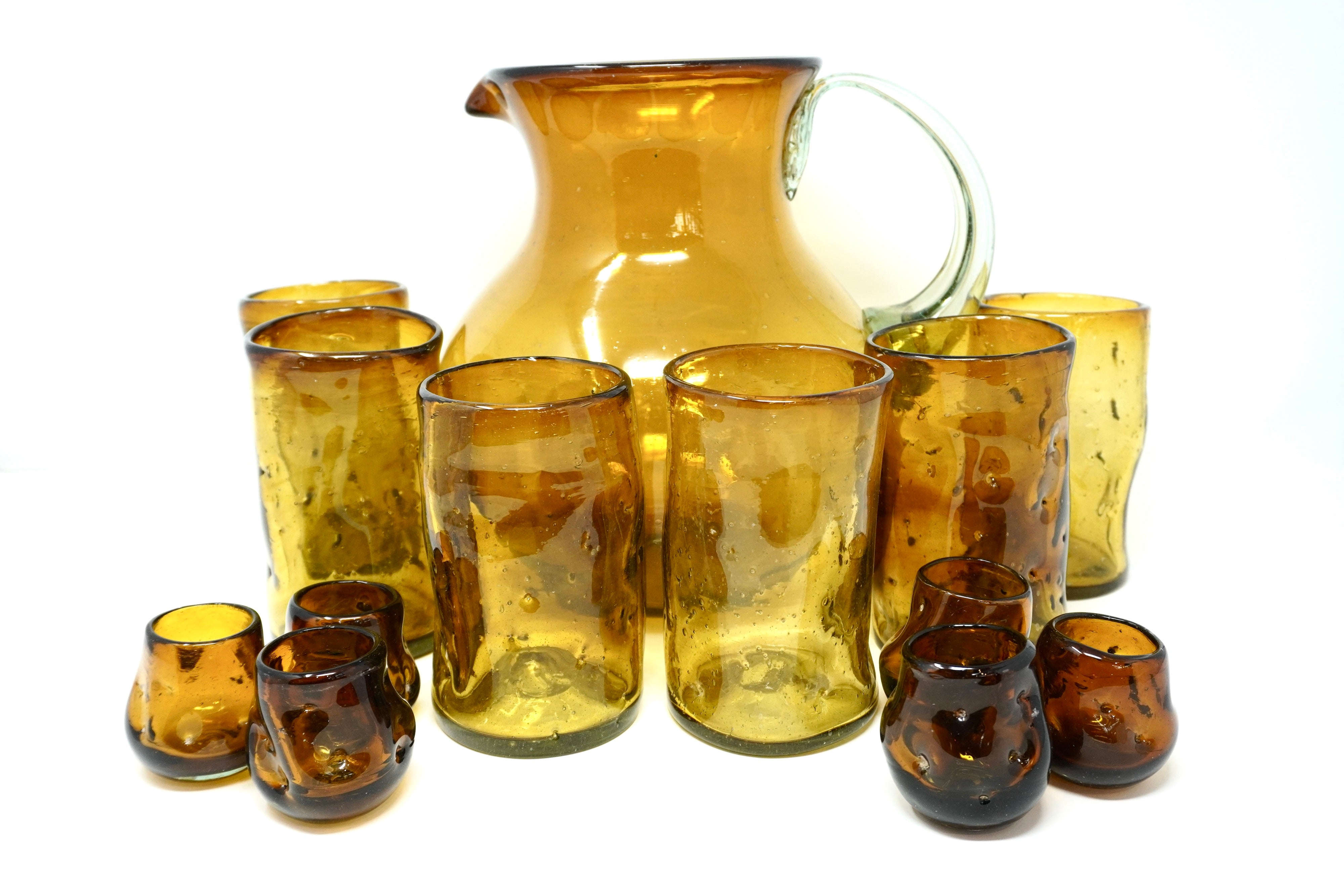 Ambar amartillado | Set de vasos, tequileros y jarra de vidrio soplado para 6 personas
