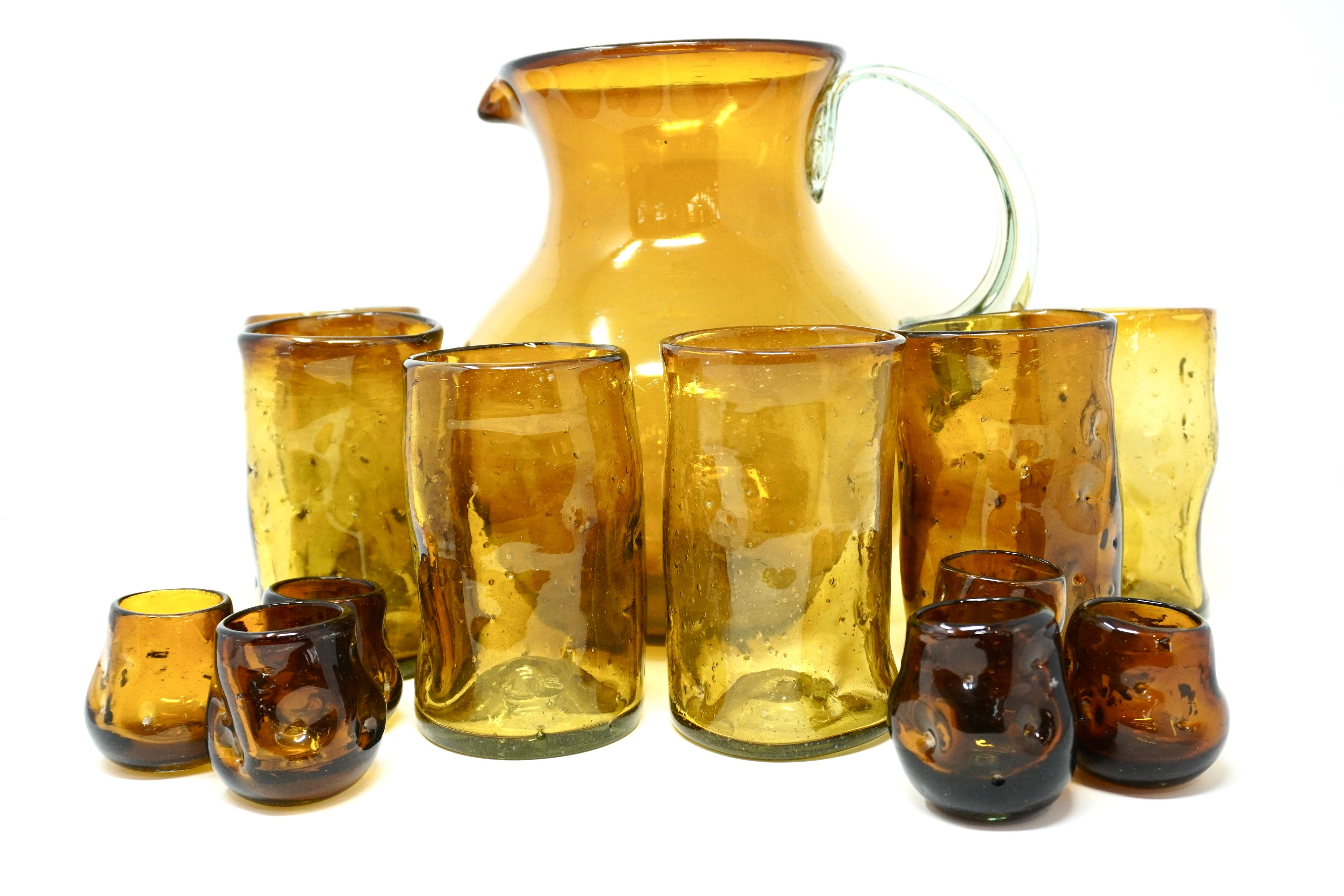 Ambar amartillado | Set de vasos, tequileros y jarra de vidrio soplado para 6 personas