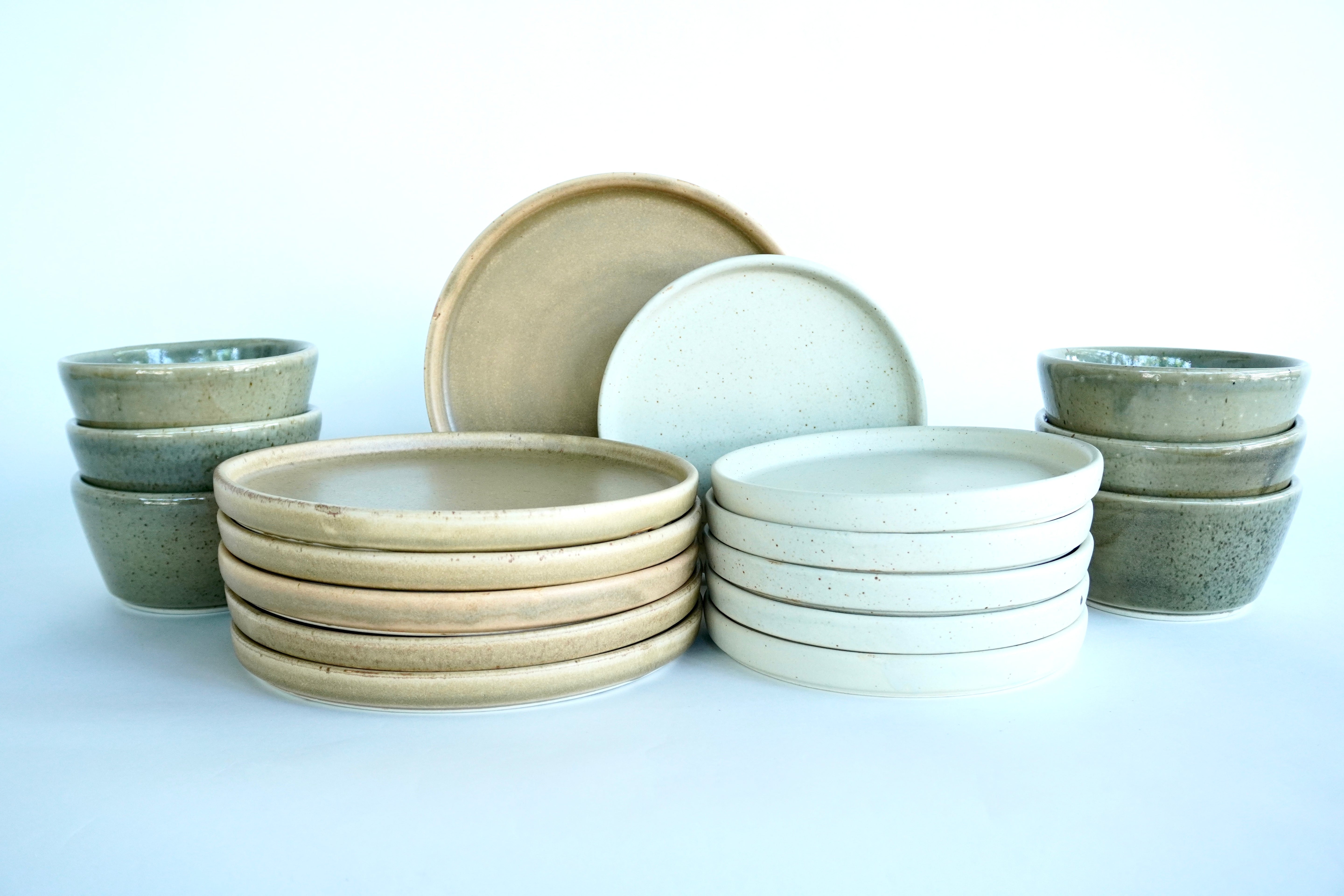 Terracota, Arena blanca & Caoba | Set de vajilla básica línea rústica para 6 personas (con bowls pozoleros)