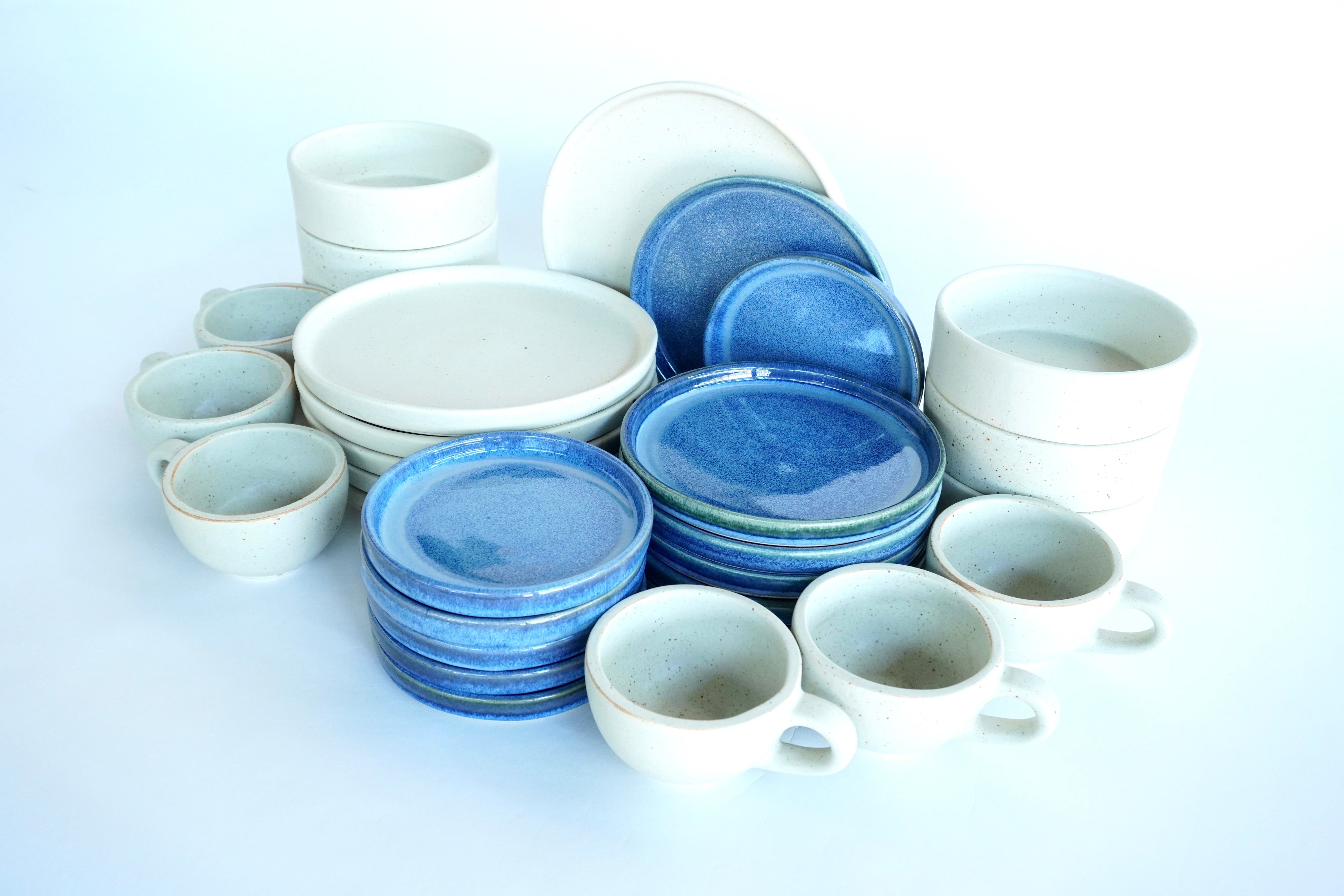 Arena blanca & Indigo | Set de vajilla línea rústica para 6 personas