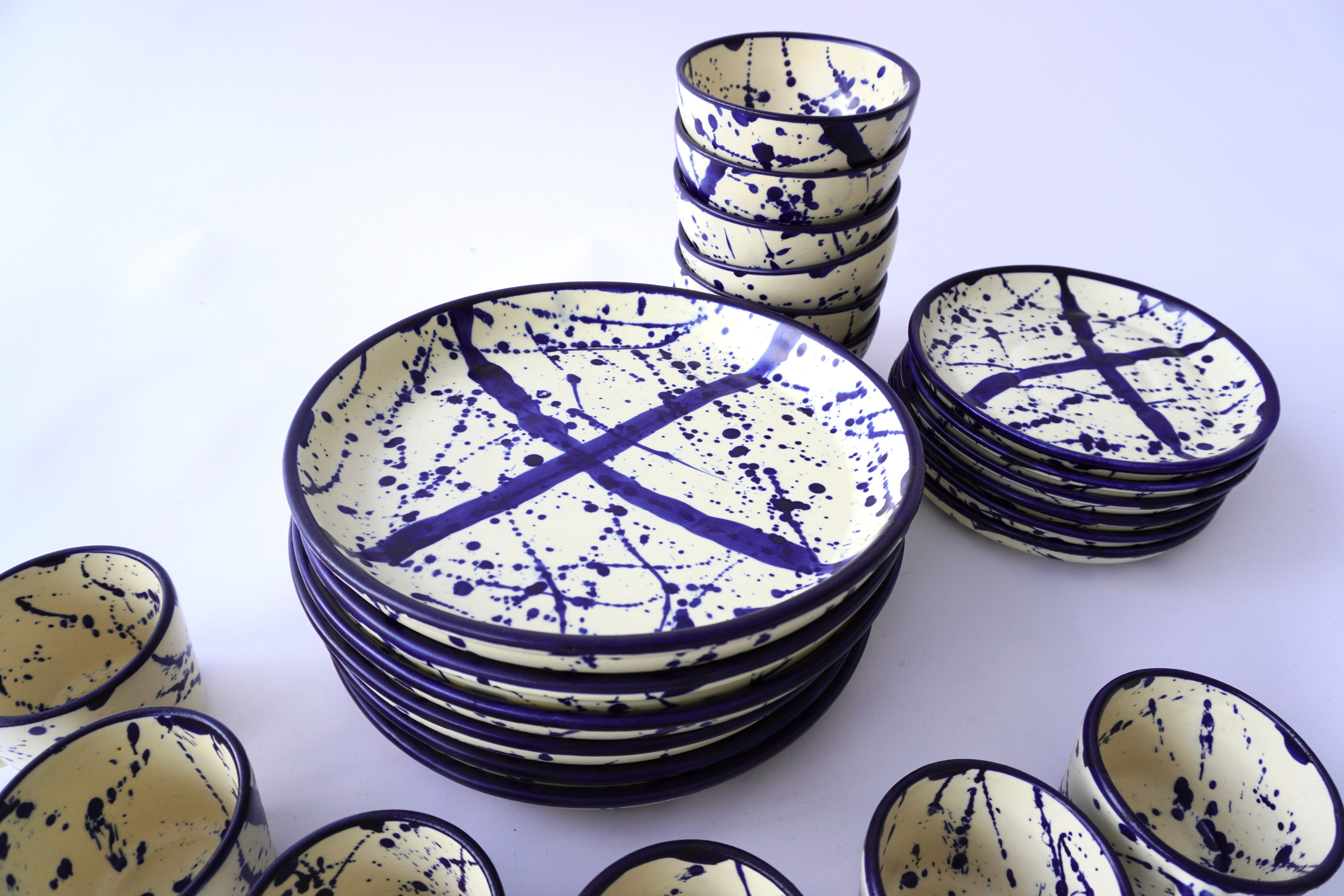 Azul maya mate | Set de vajilla línea clásica para 6 personas