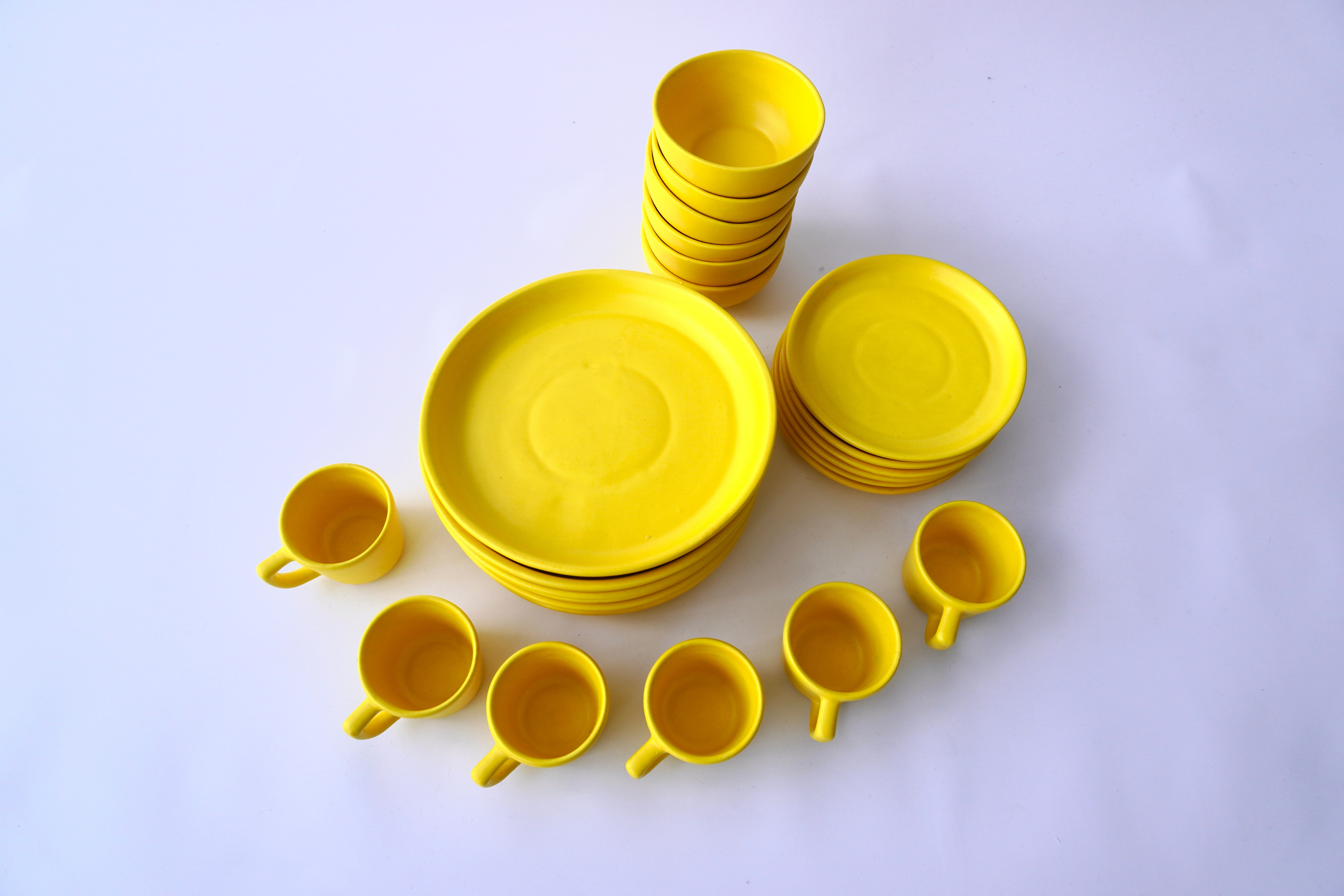 Itzea mate | Set de vajilla línea clásica para 6 personas