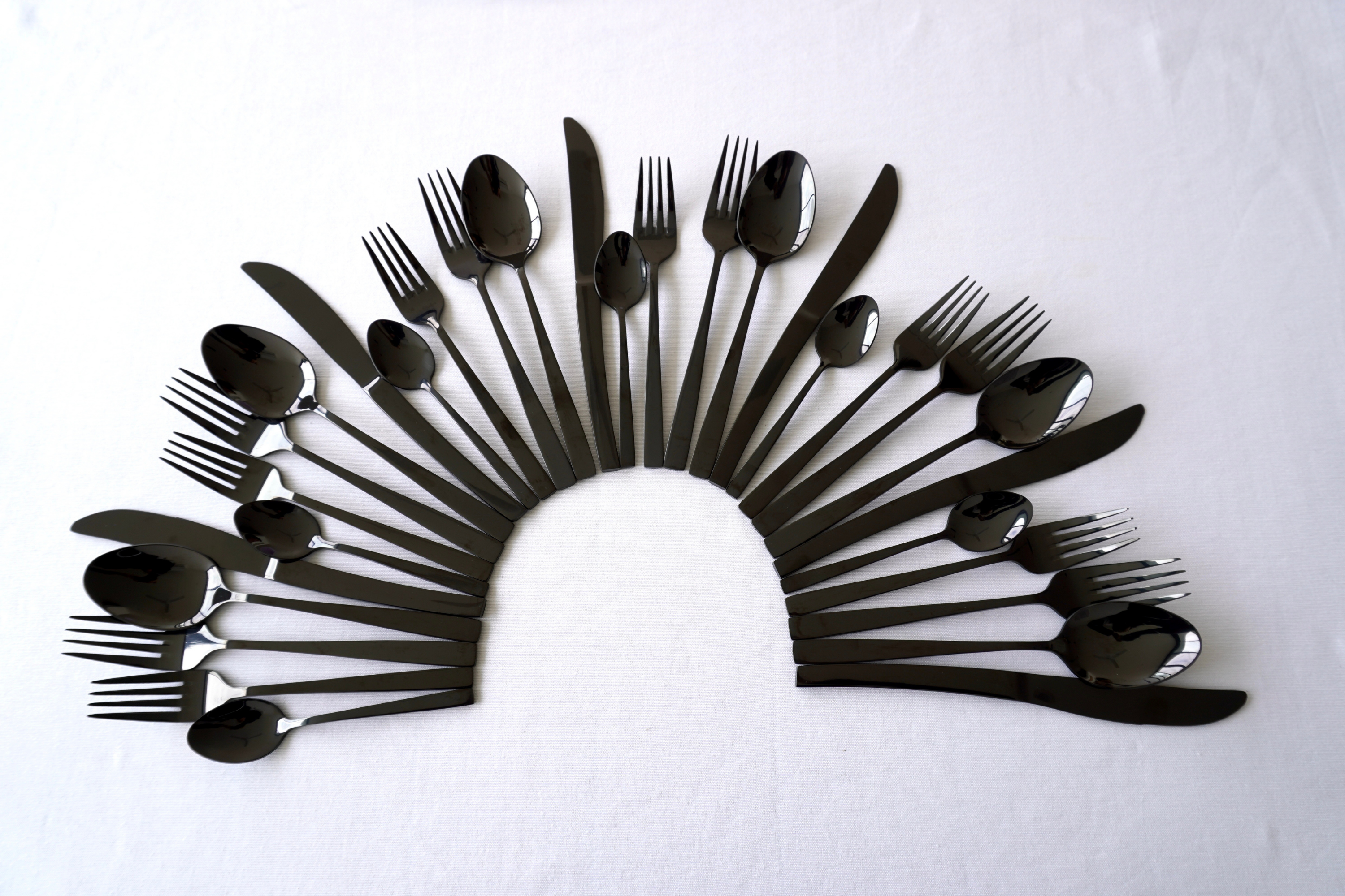 Black brillante | Cubiertos manhattan para 6 personas