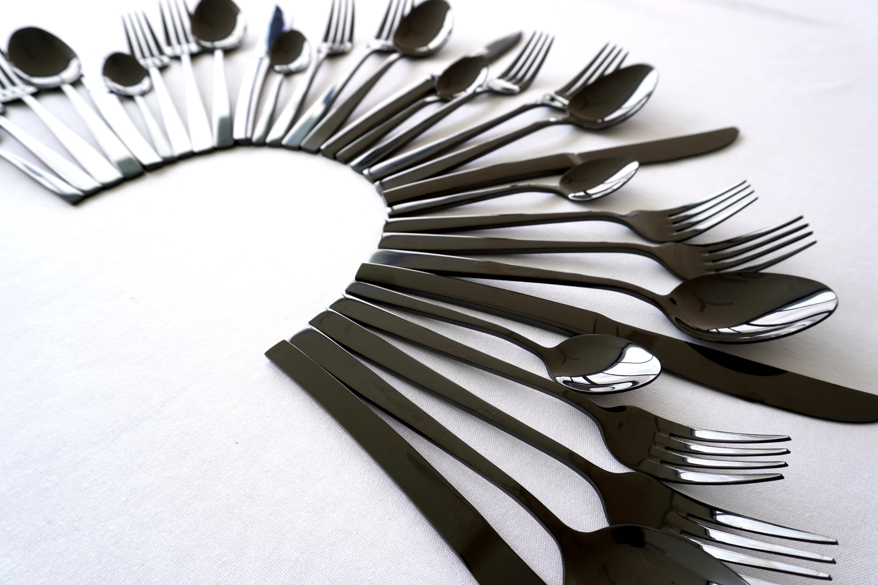 Black brillante | Cubiertos manhattan para 6 personas
