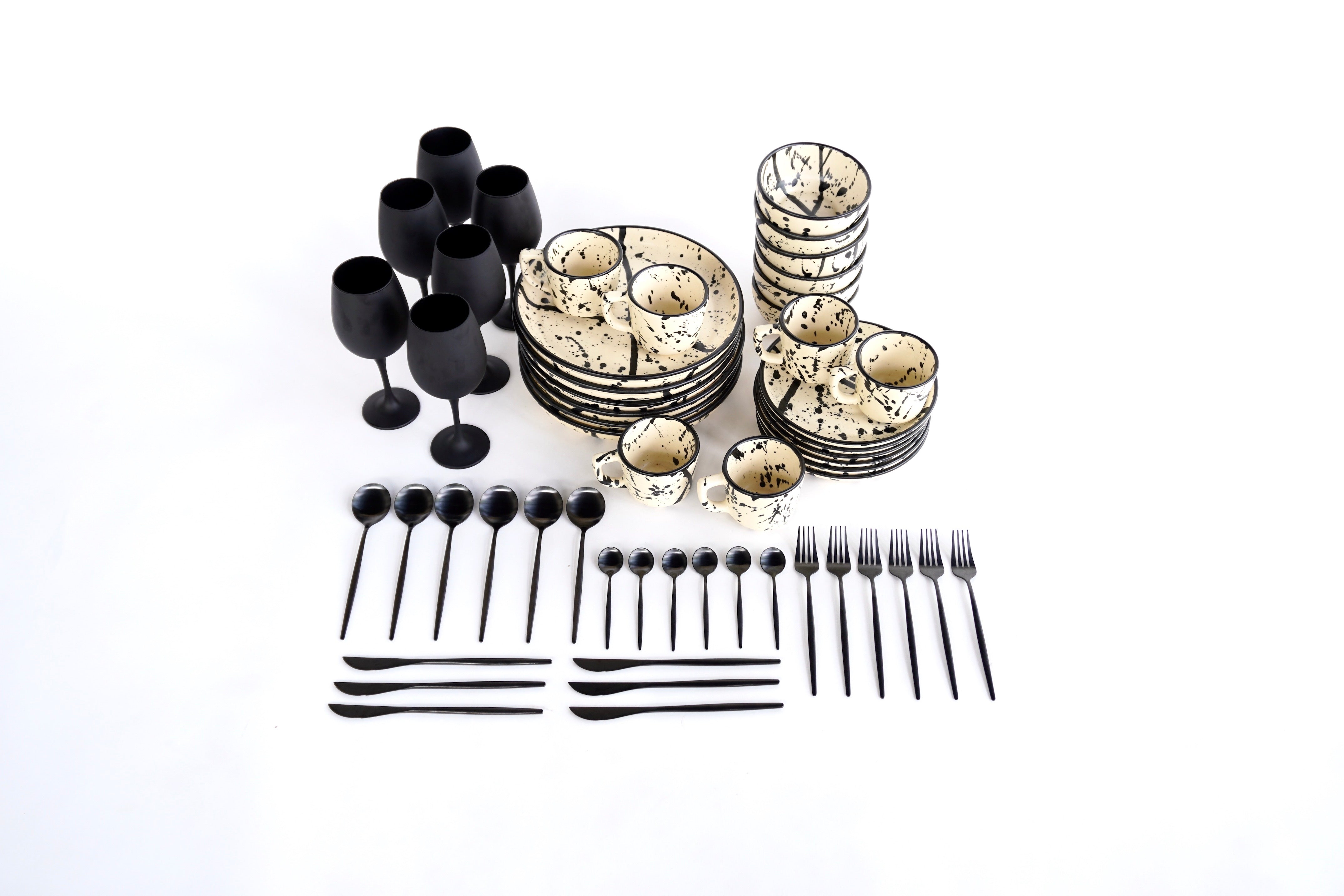Negro maya mate | Full set vajilla línea clásica con copas negro mate y cubiertos para 6 personas