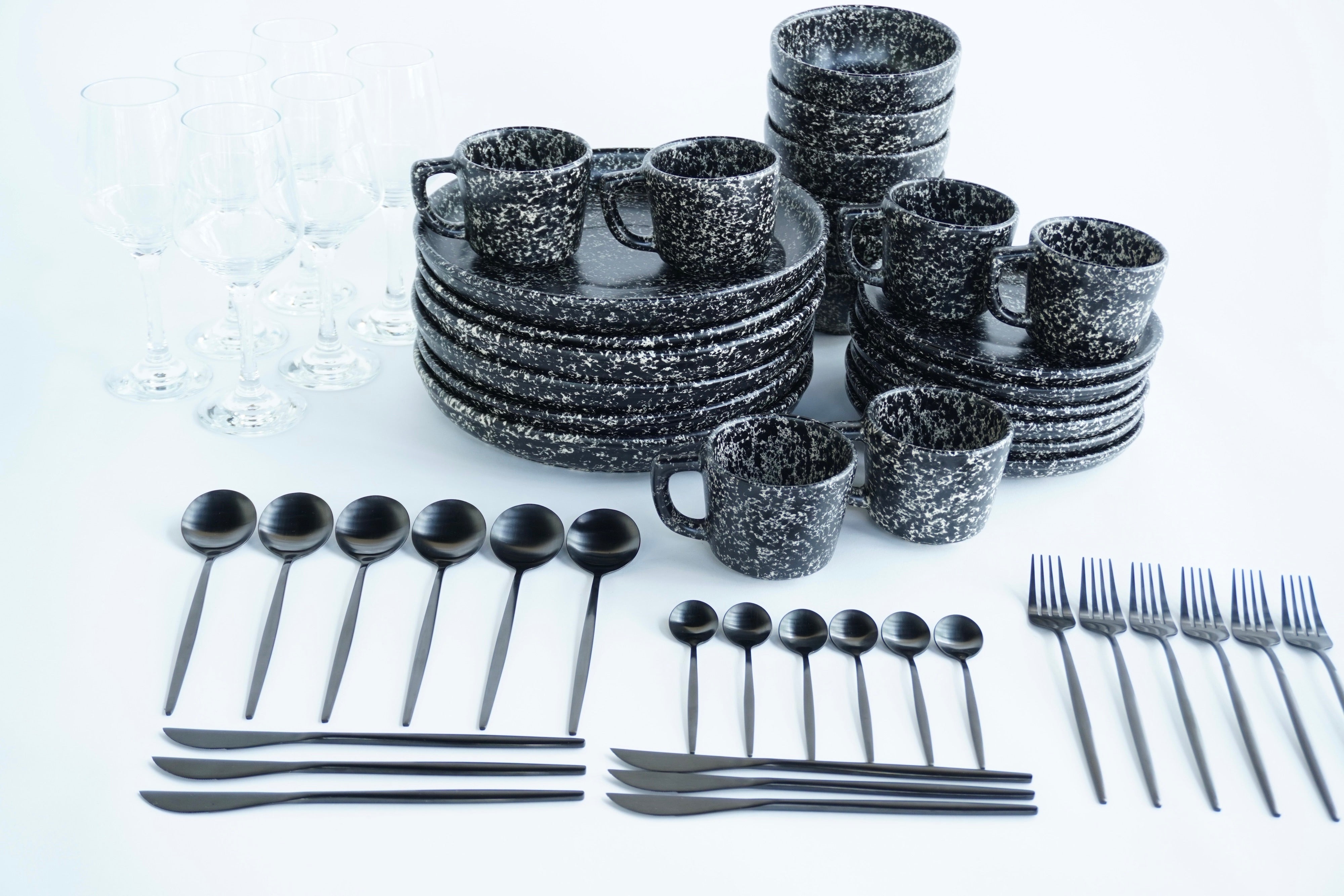 Full Set Vajilla Black Grey Trapezoidal Con Pared Ft. Cubiertos Skinny Black Ft. Copas Clásicas 12 Oz Set para 6 Personas