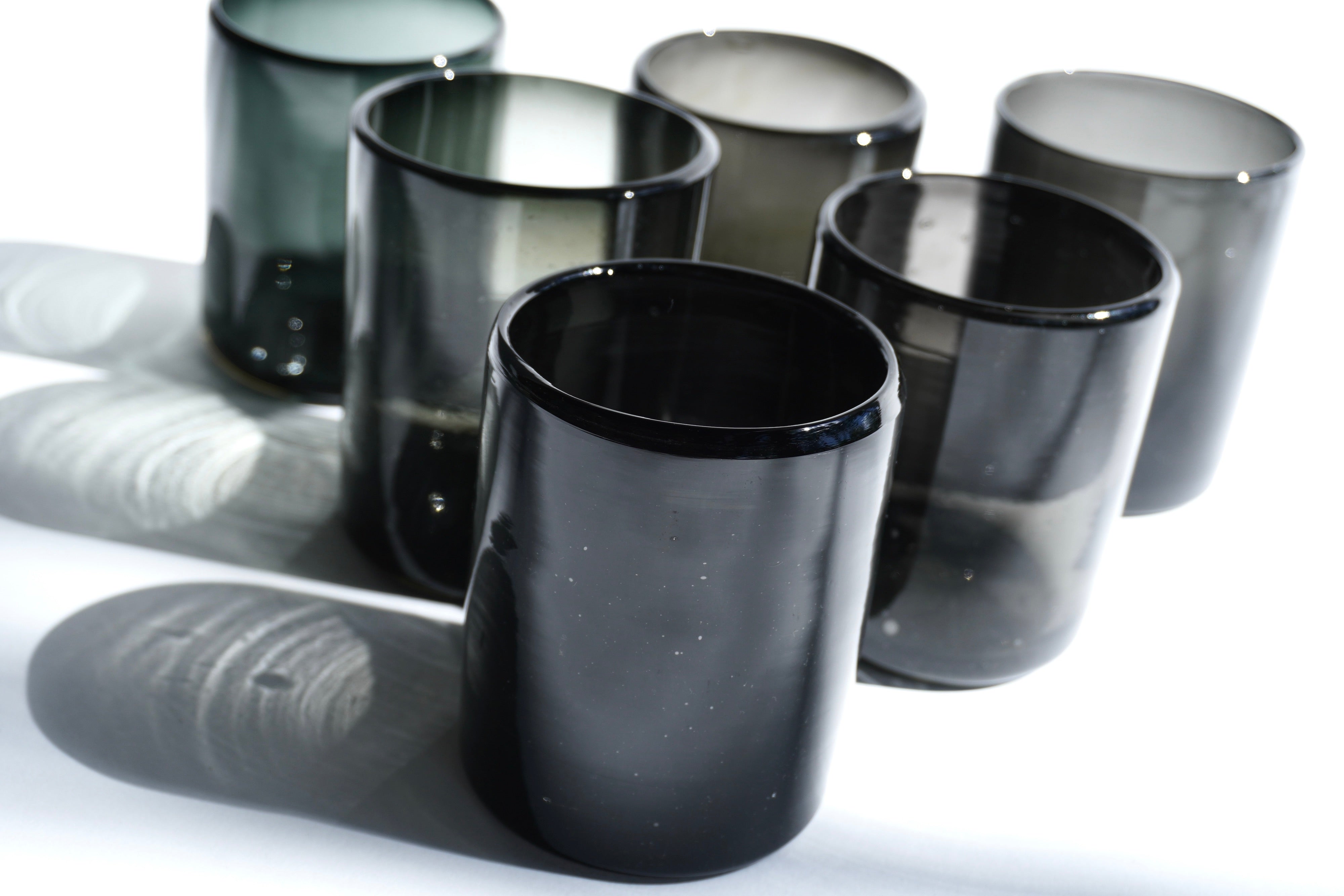 Grafito | Set de 6 vasos de vidrio soplado