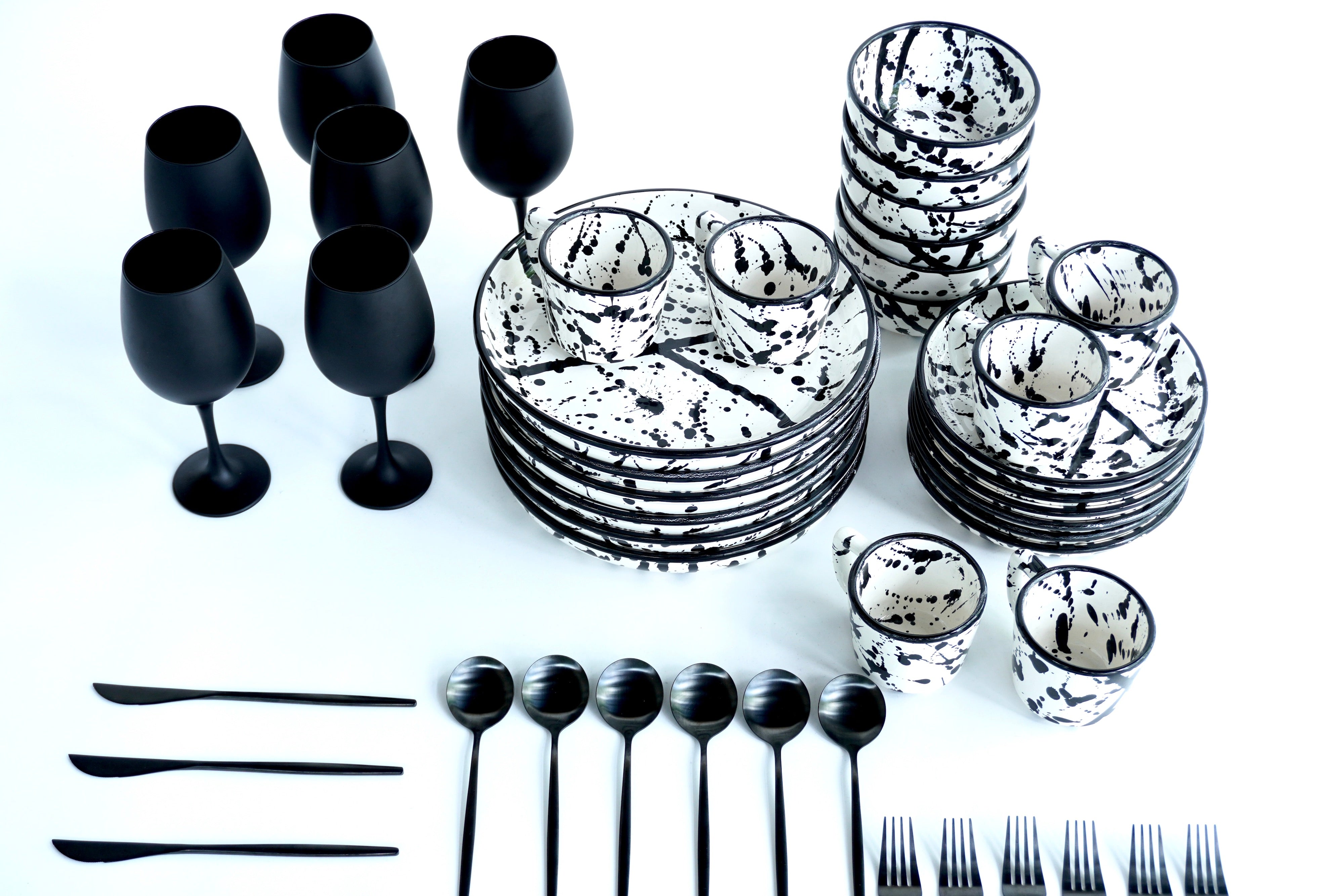 Negro maya brillante | Full set vajilla línea clásica con copas negro mate y cubiertos para 6 personas
