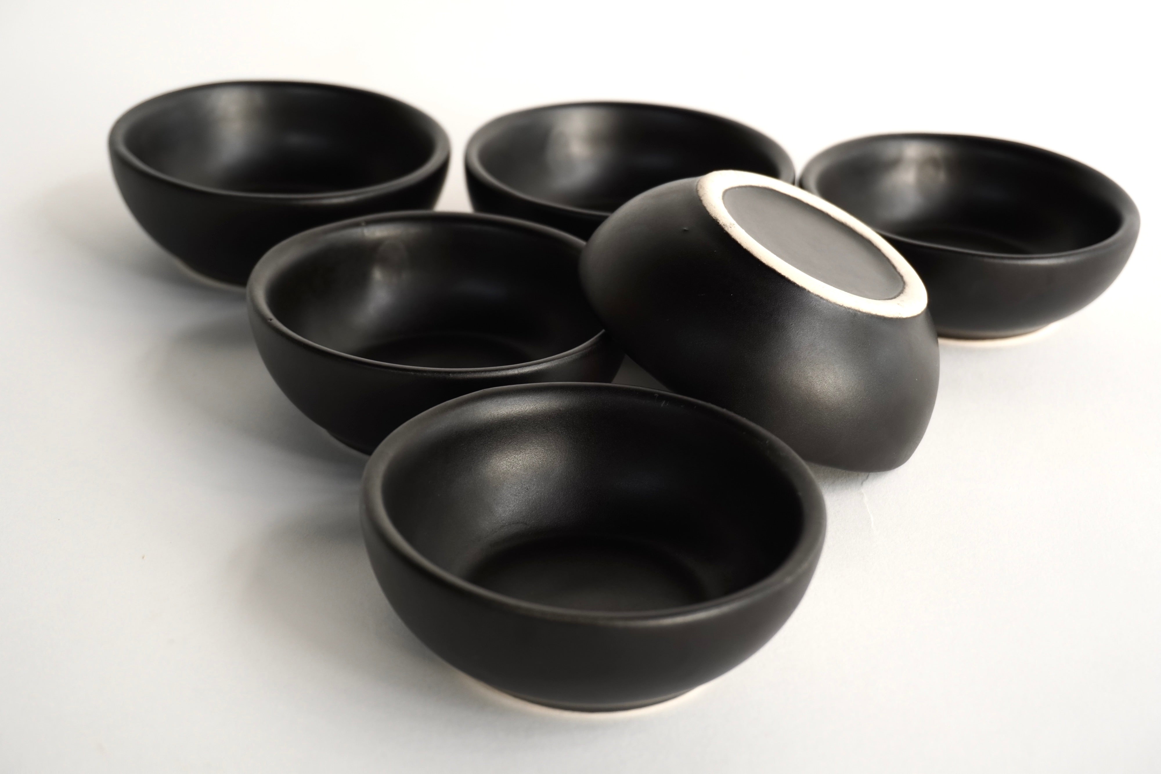 Set de 6 Salseros Black Out 4 oz Anchos