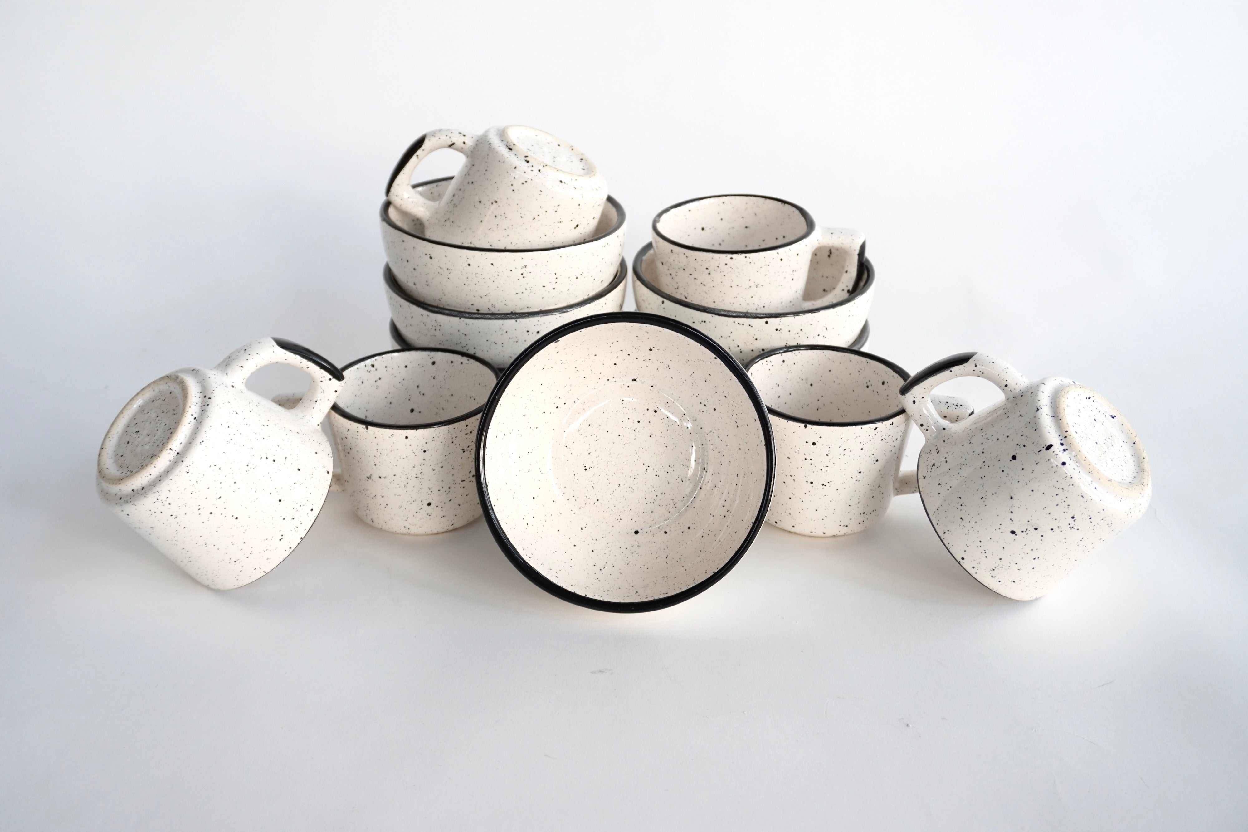 Set de Tazas 8 Oz & Bowls Consomeros Brisa para 6 Personas