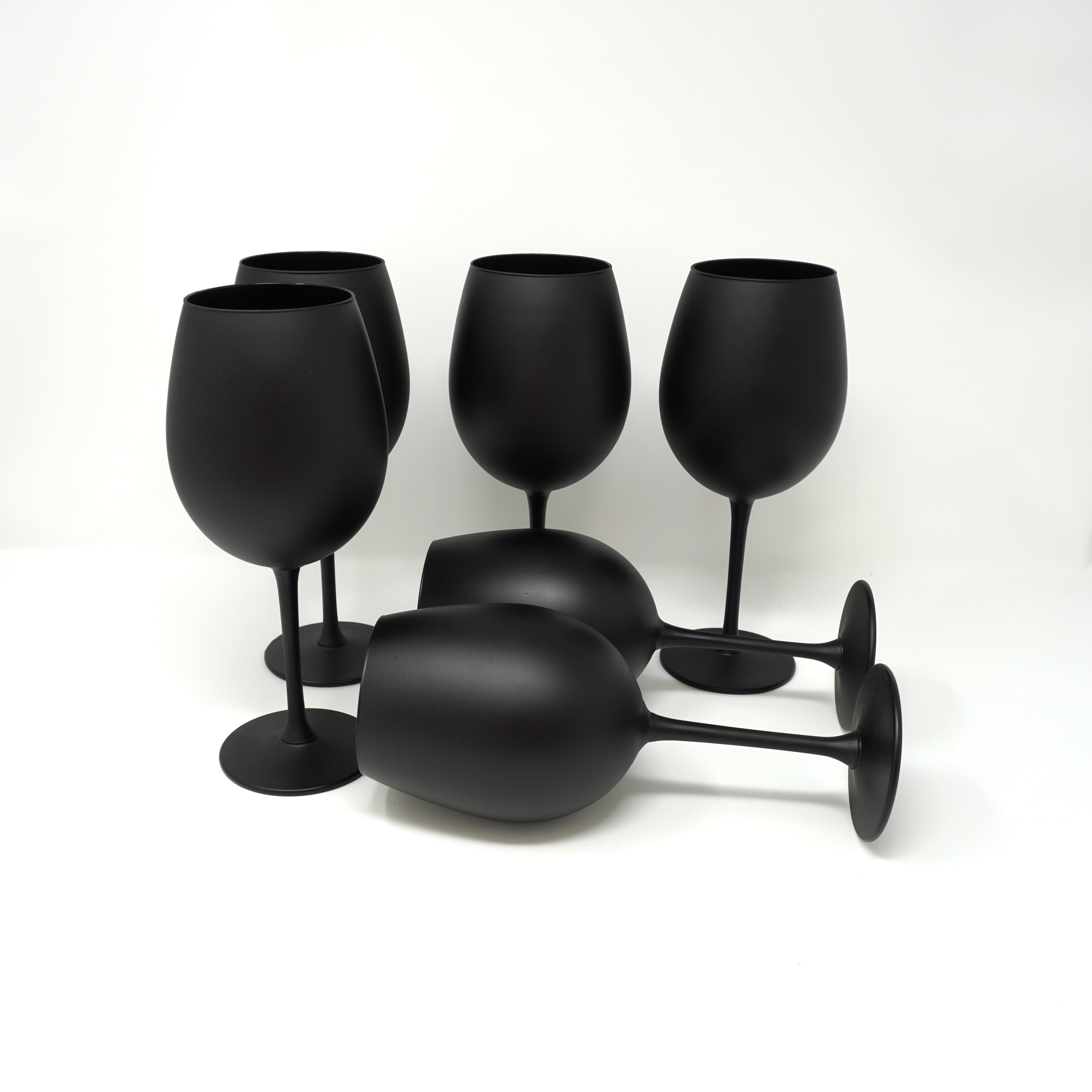 Black Dotted Set Platos Principales Trapezoidal Con Copas Negro Mate Para 6 Personas